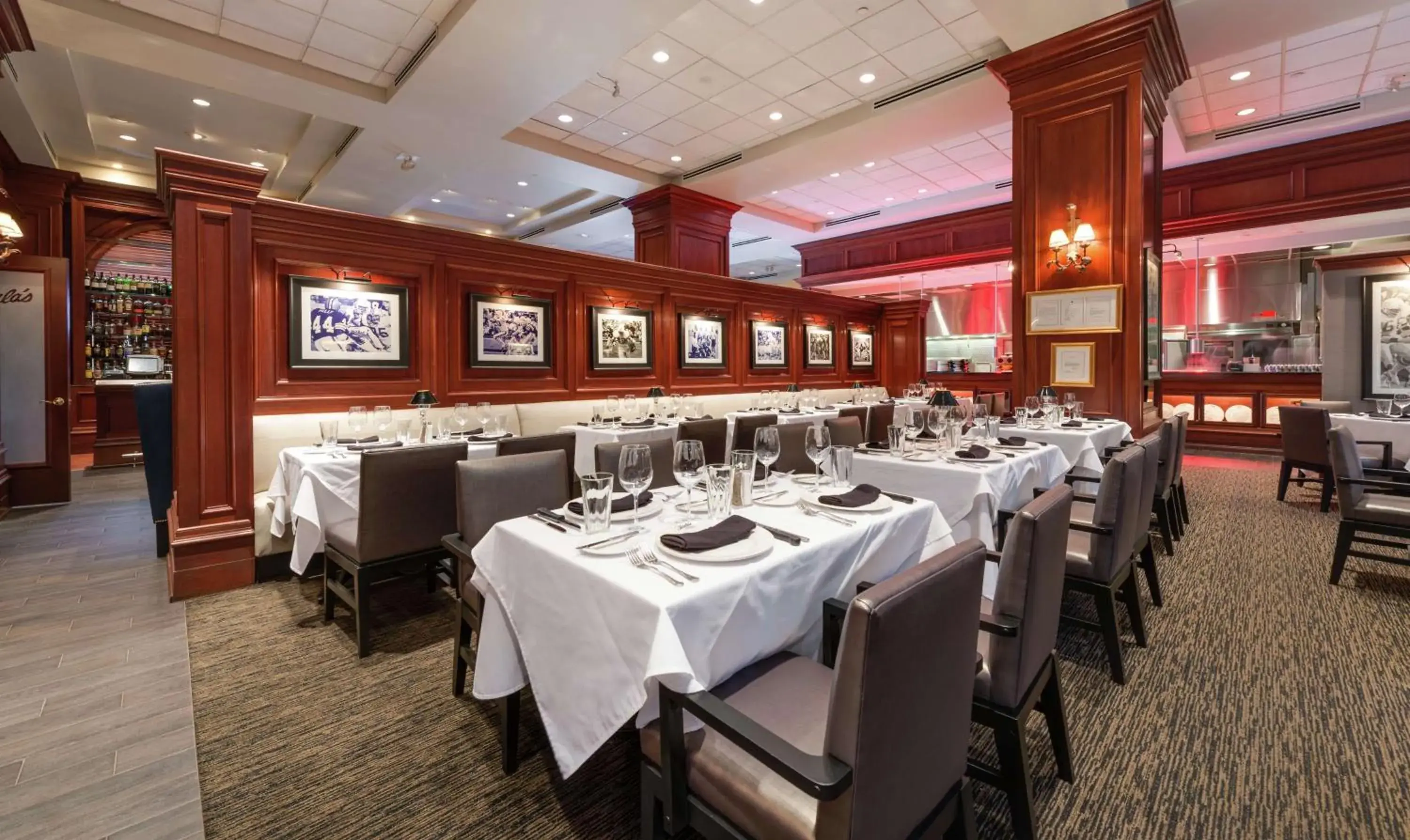 Restaurant/places to eat in Hilton Naples Restaurant/places to eat in Hilton Naples