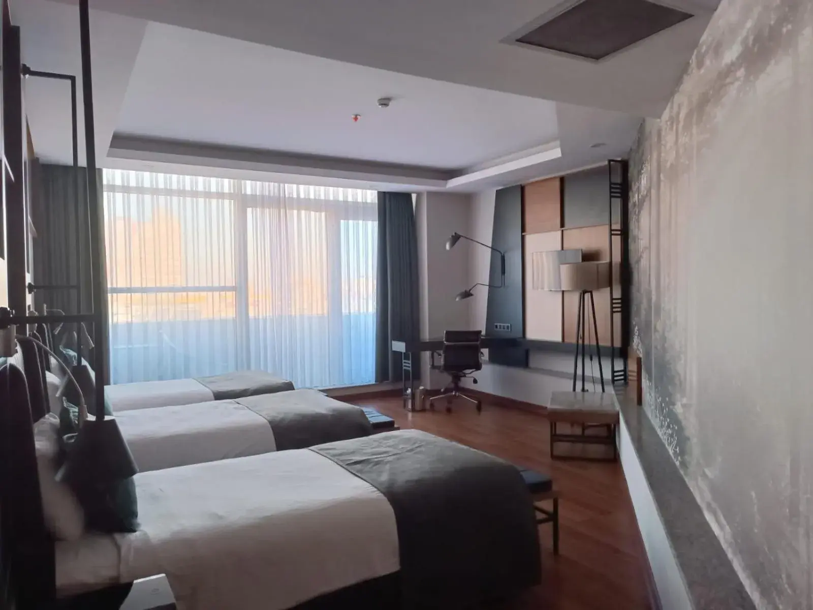 Photo of the whole room, Bed in Expoist Hotel Photo of the whole room, Bed in Expoist Hotel