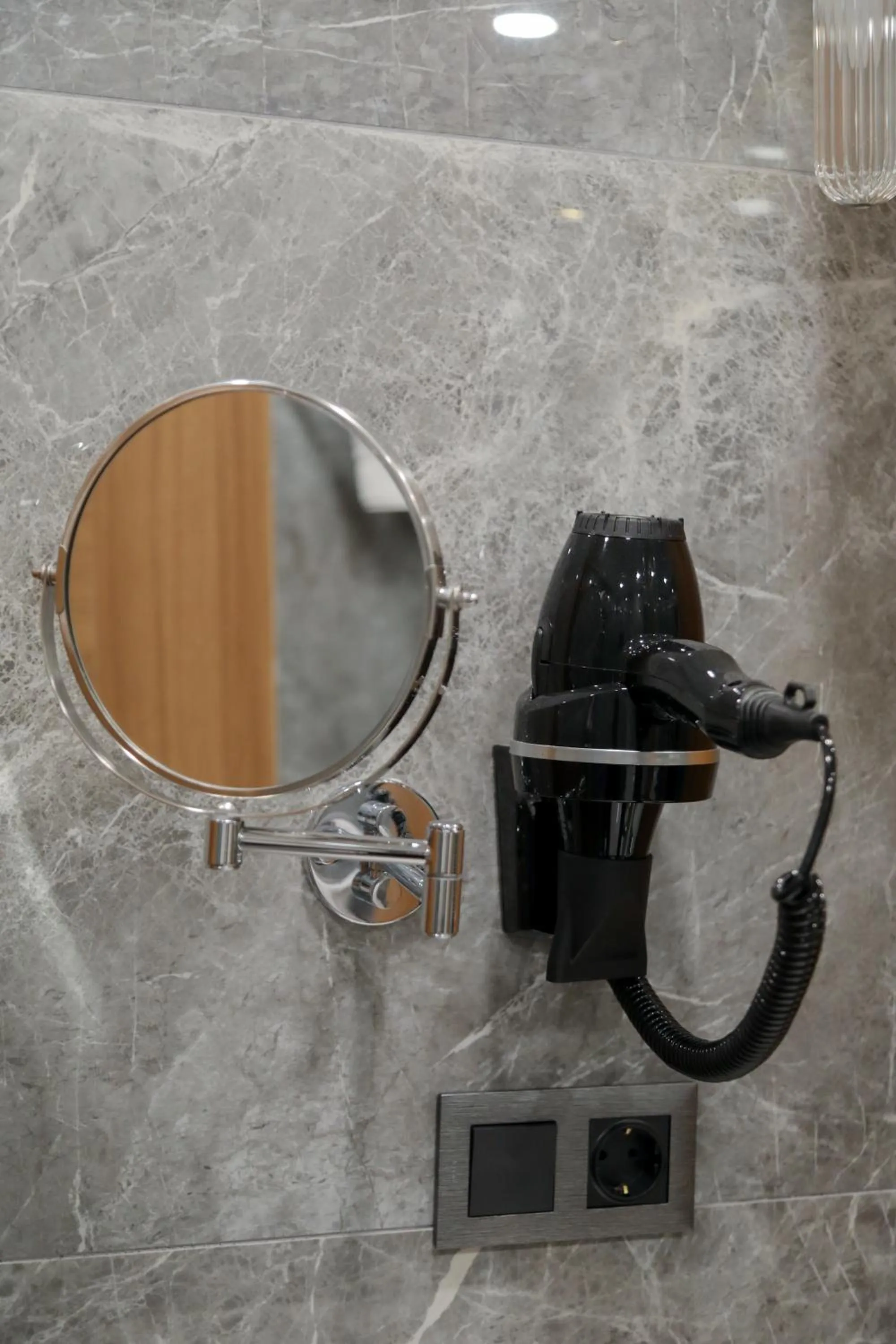 Bathroom in Expoist Hotel