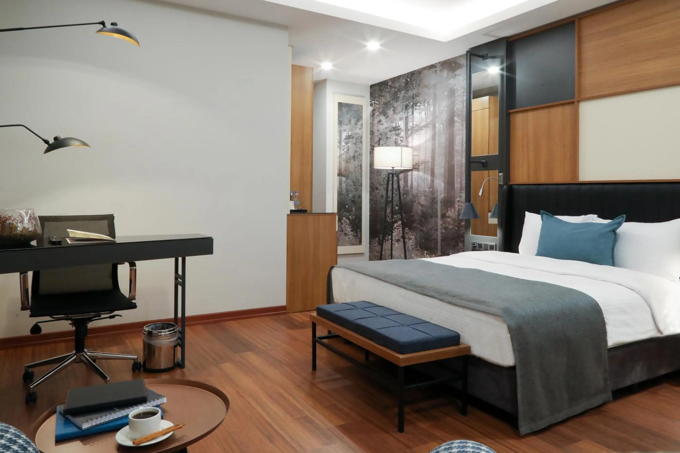 Photo of the whole room, Bed in Expoist Hotel