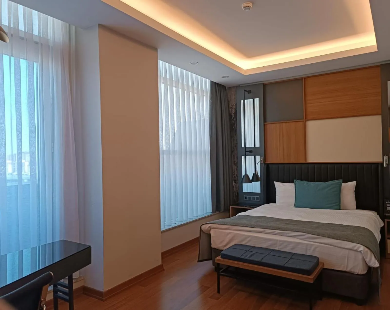 Photo of the whole room, Bed in Expoist Hotel