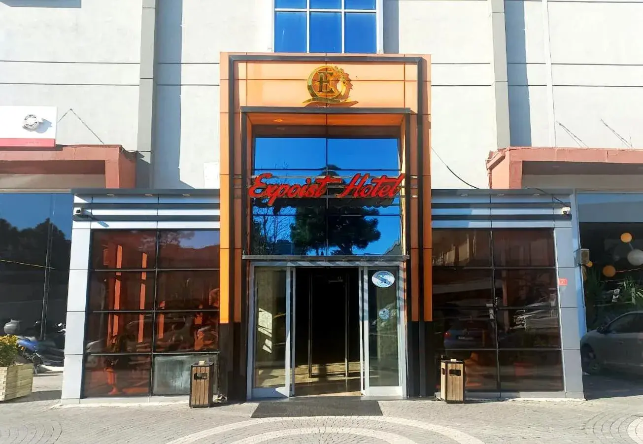 Property building in Expoist Hotel Property building in Expoist Hotel