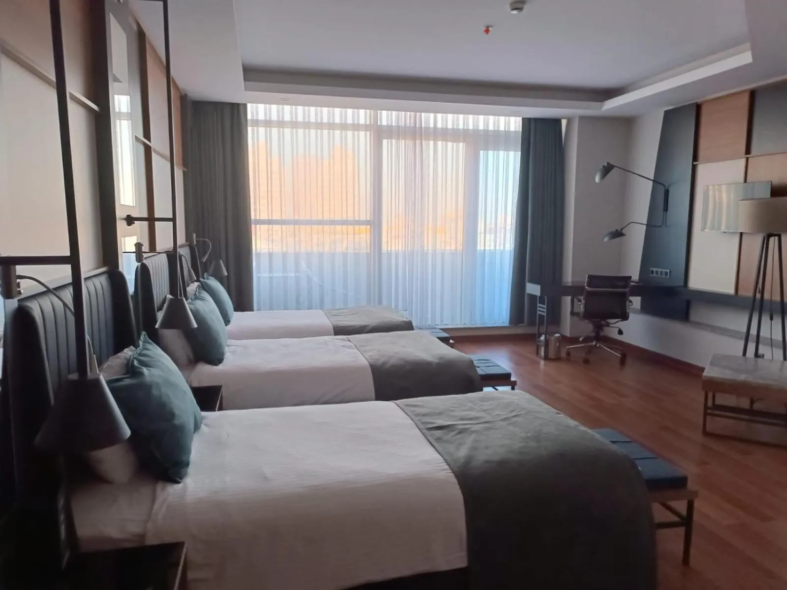 Bedroom, Bed in Expoist Hotel