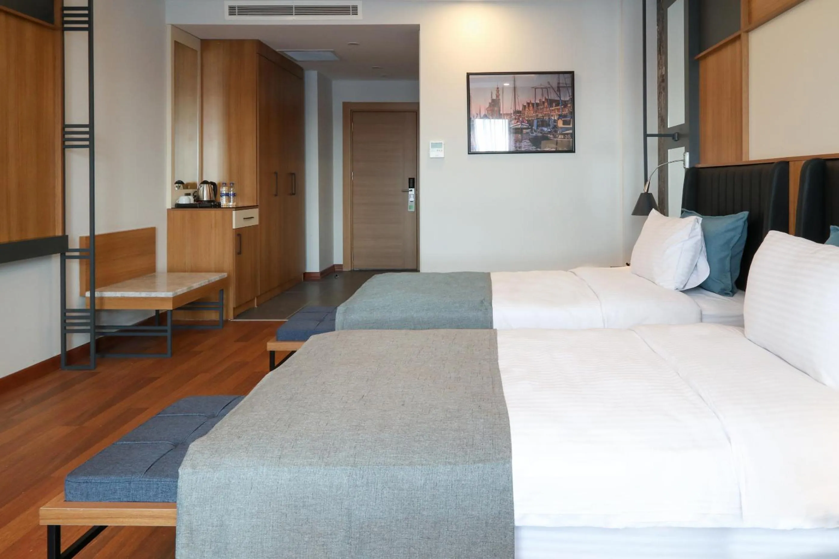 Bedroom, Bed in Expoist Hotel