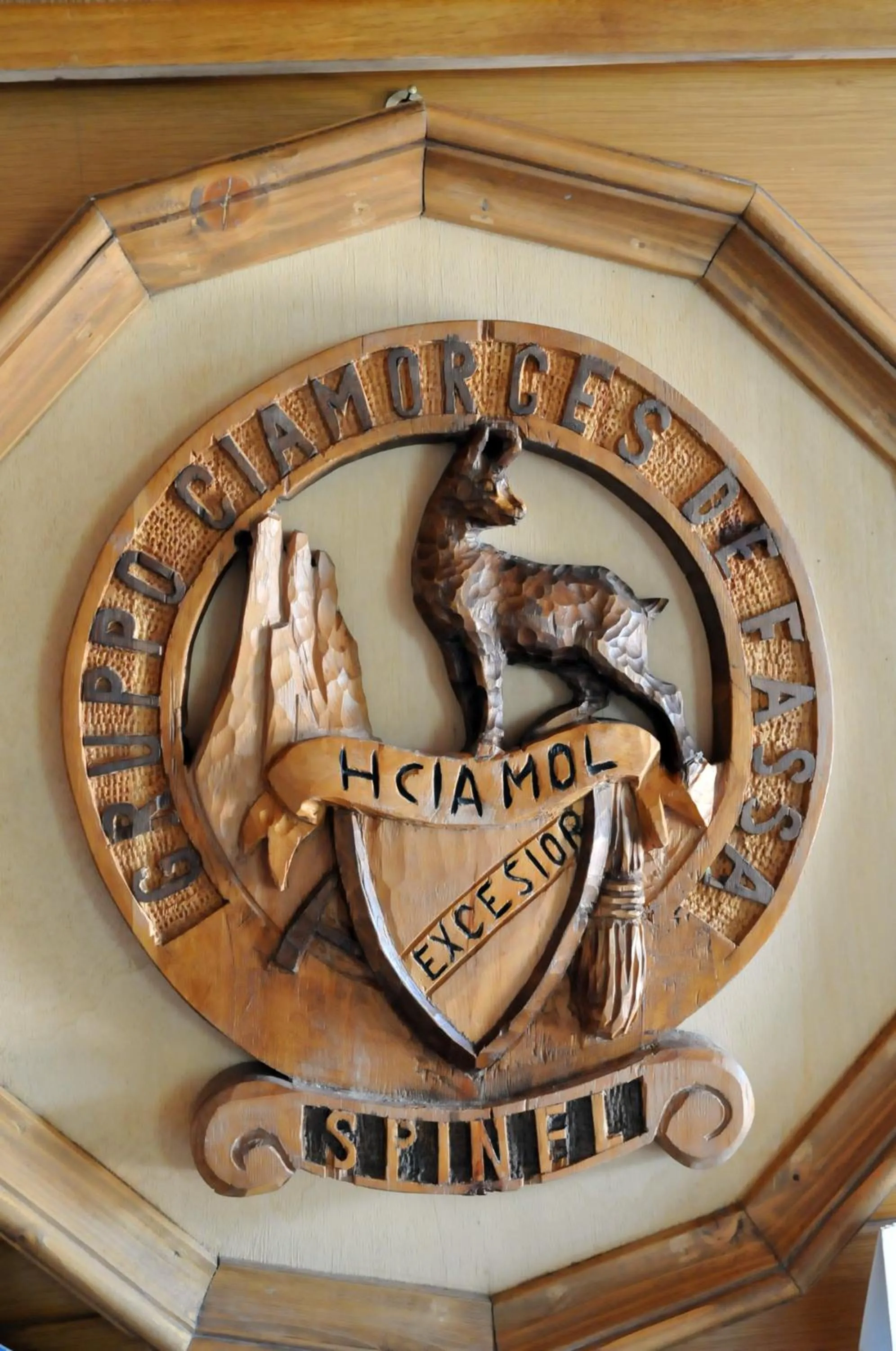 Decorative detail in Hotel Ciamol