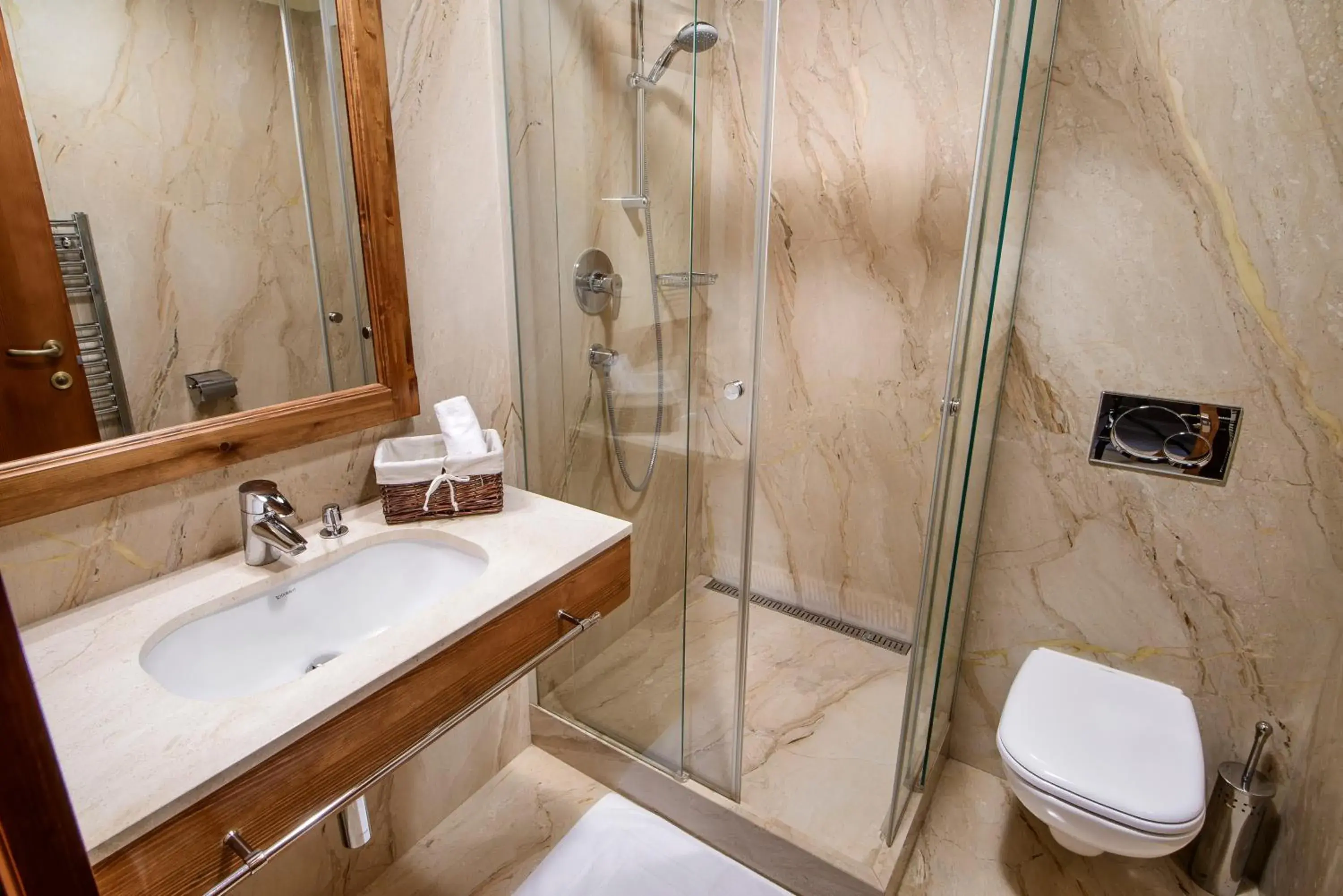 Economy Twin Room in Wellness Hotel Encian Donovaly Economy Twin Room in Wellness Hotel Encian Donovaly