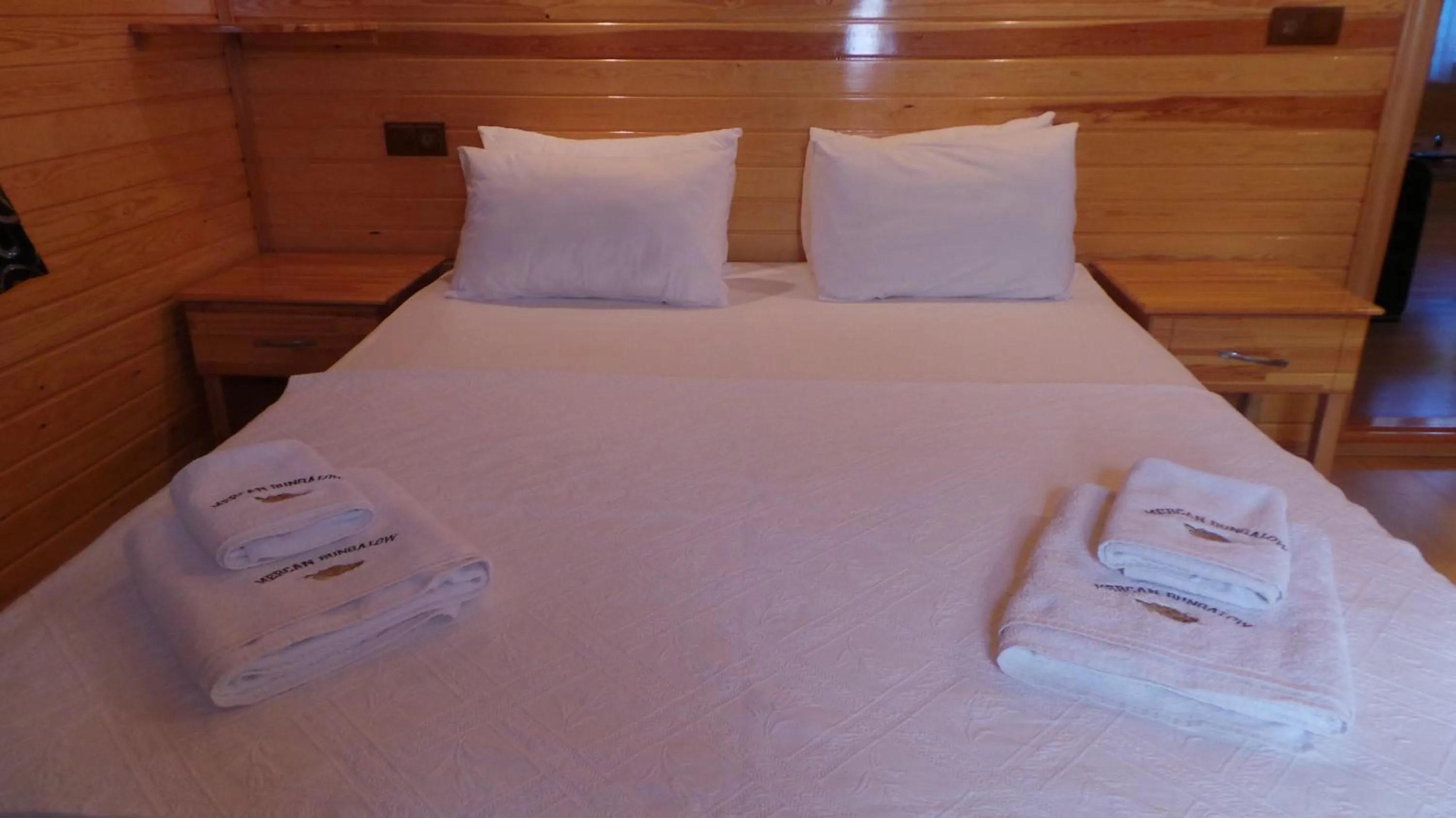 Bed in Mercan Bungalow