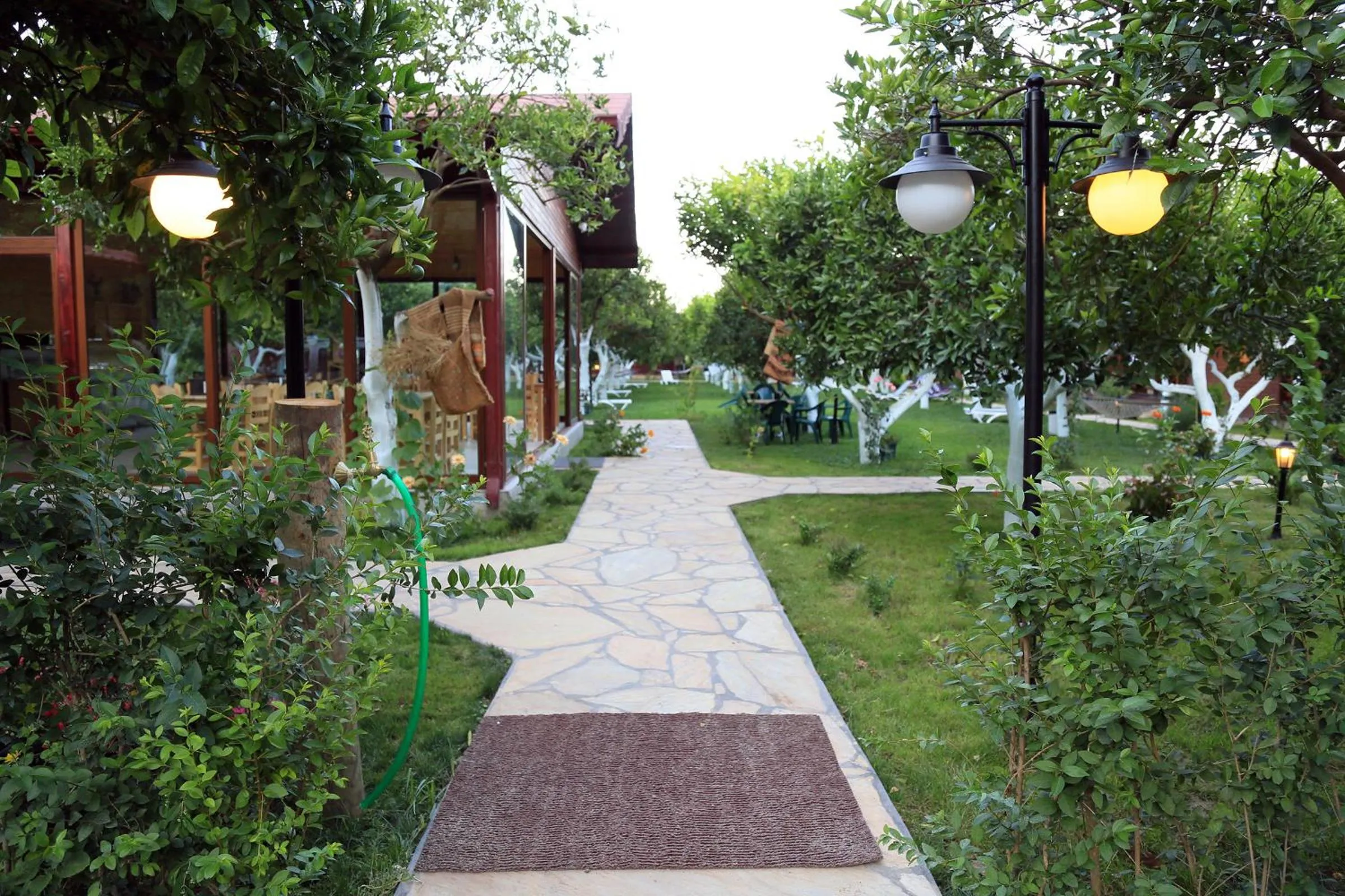 Area and facilities in Mercan Bungalow