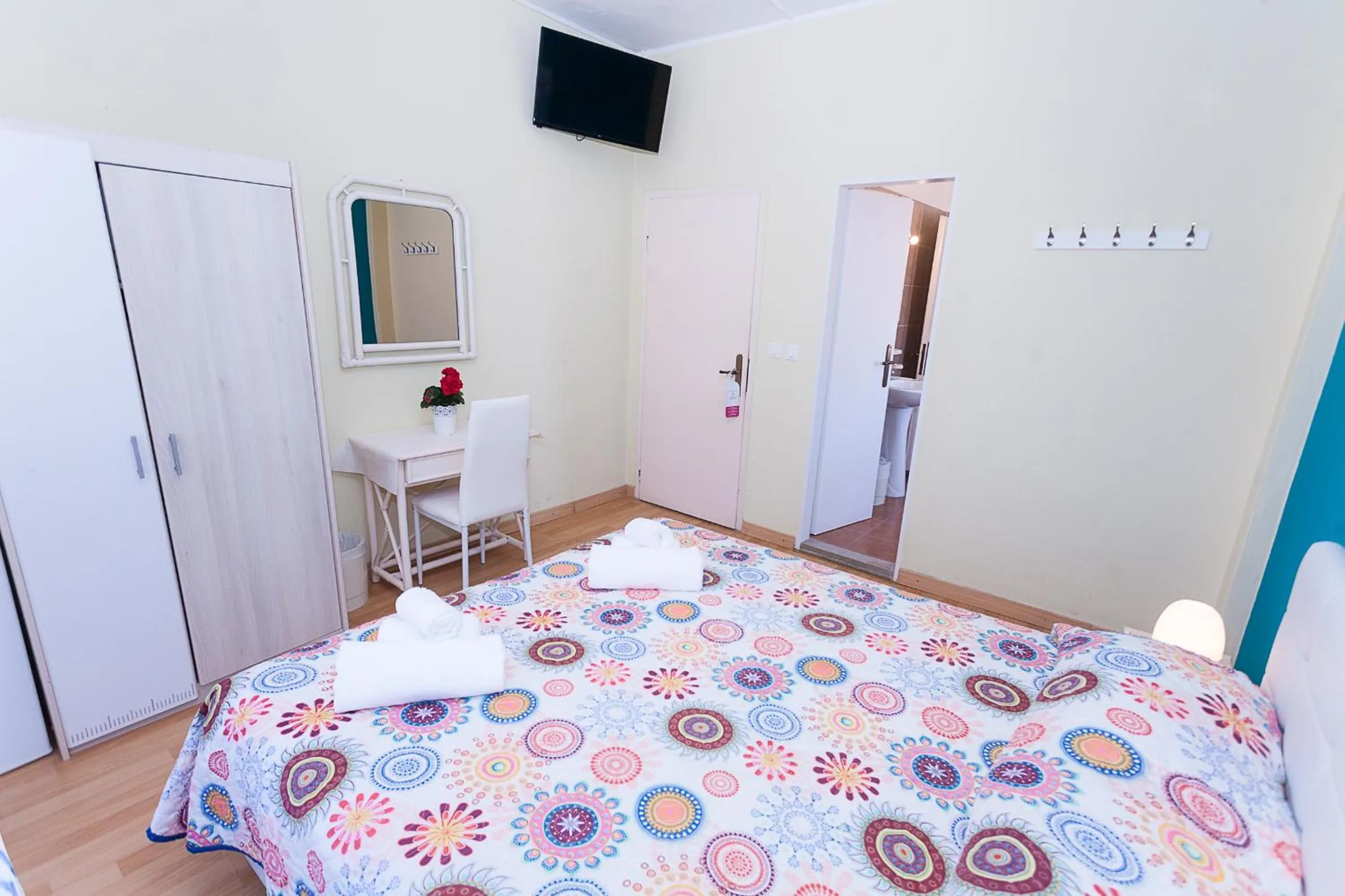 Bed in Hotel Romantik & Depandance