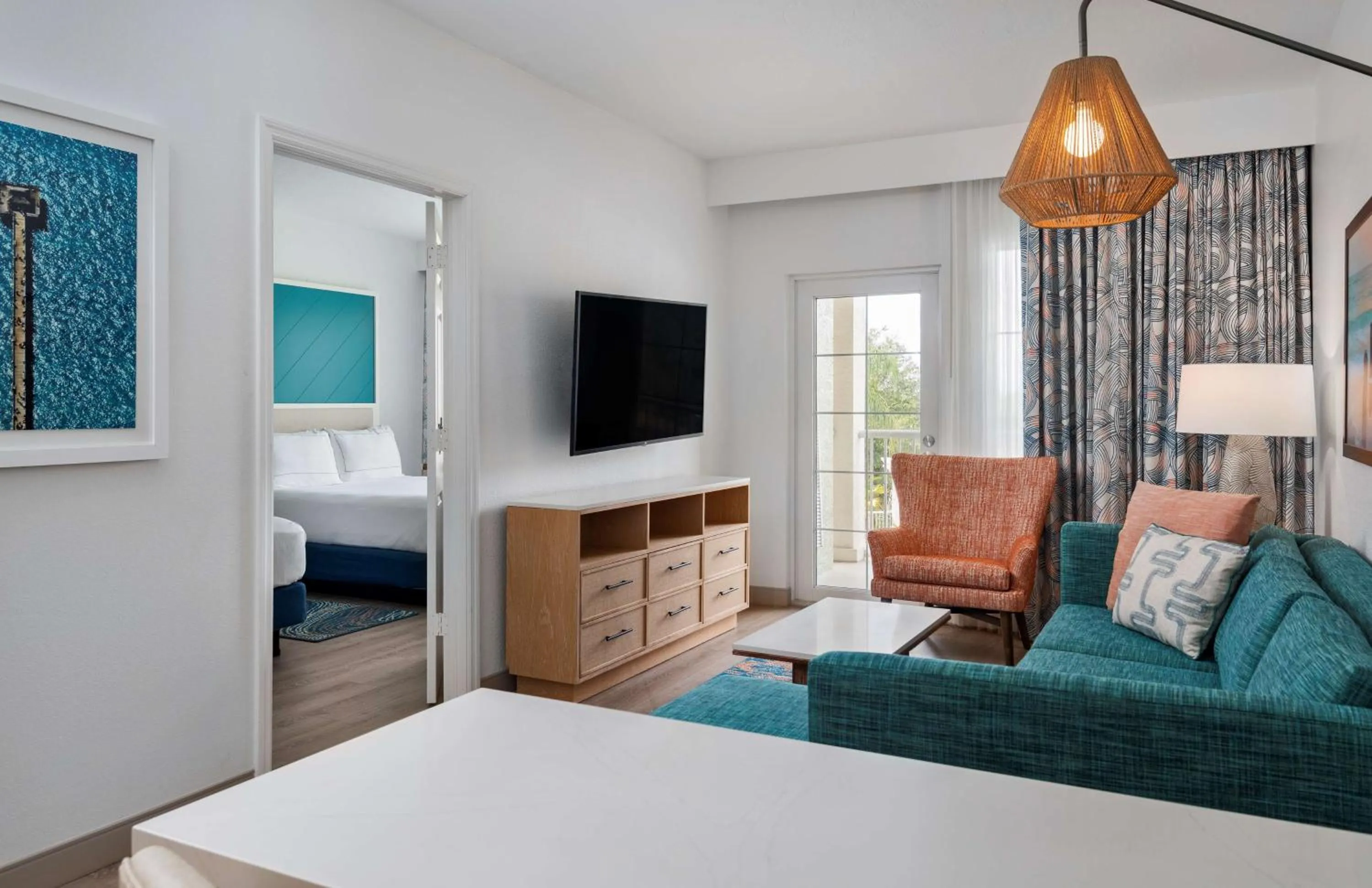 Bedroom, Bed in DoubleTree Suites by Hilton Naples