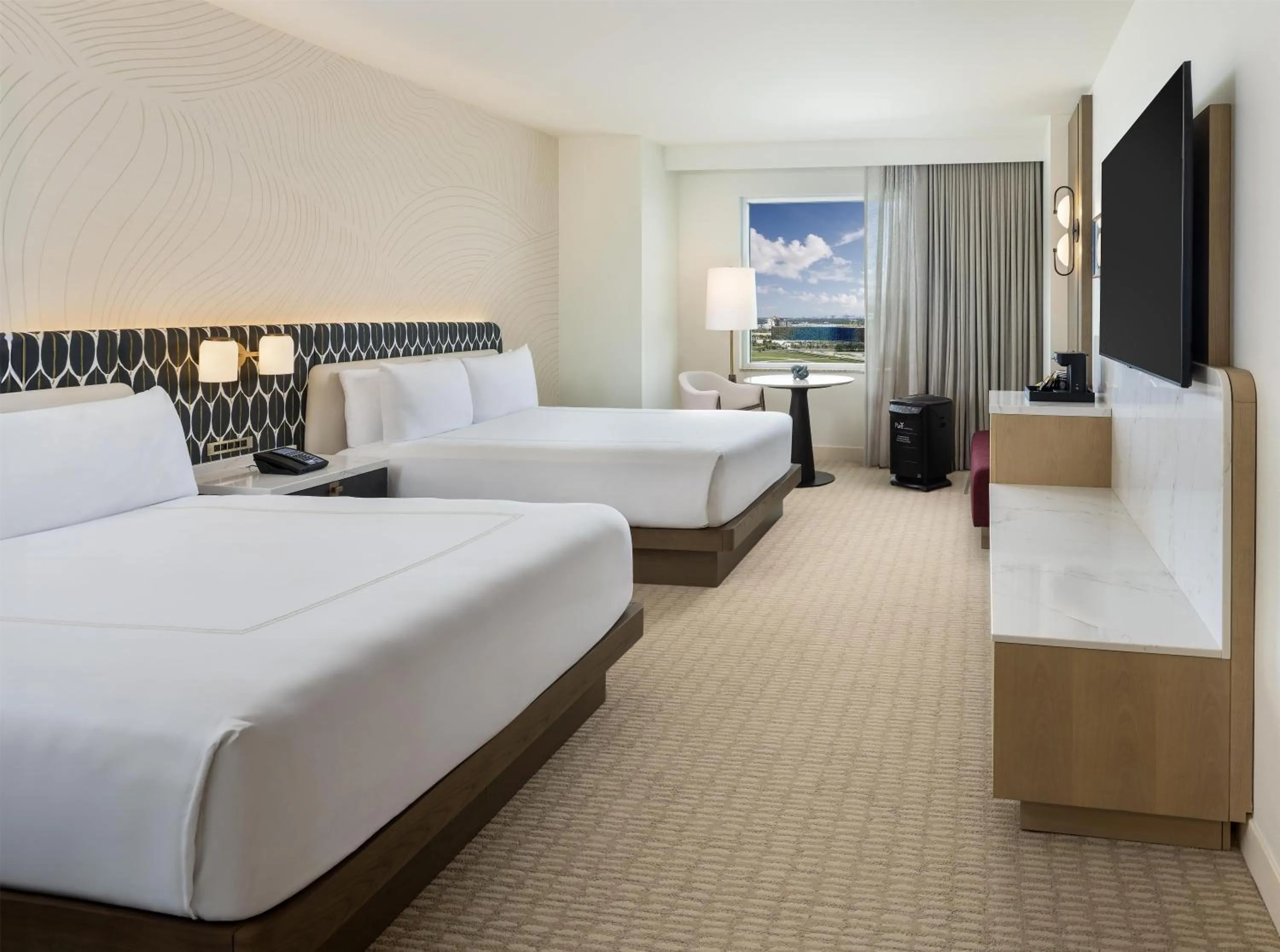 Photo of the whole room, Bed in Hilton Orlando