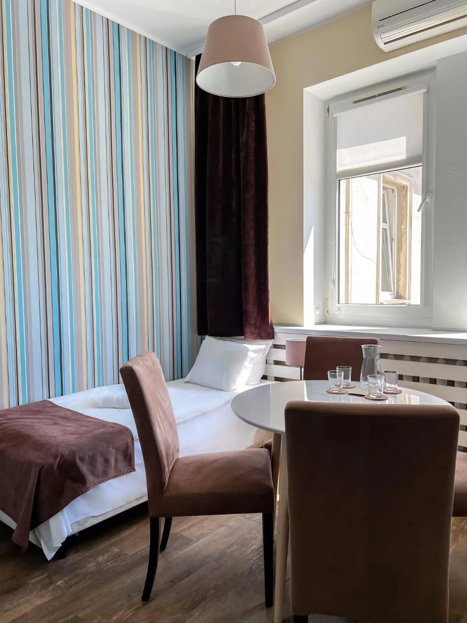 Photo of the whole room, Bed in Hotel Traffic Poznań Stare Miasto