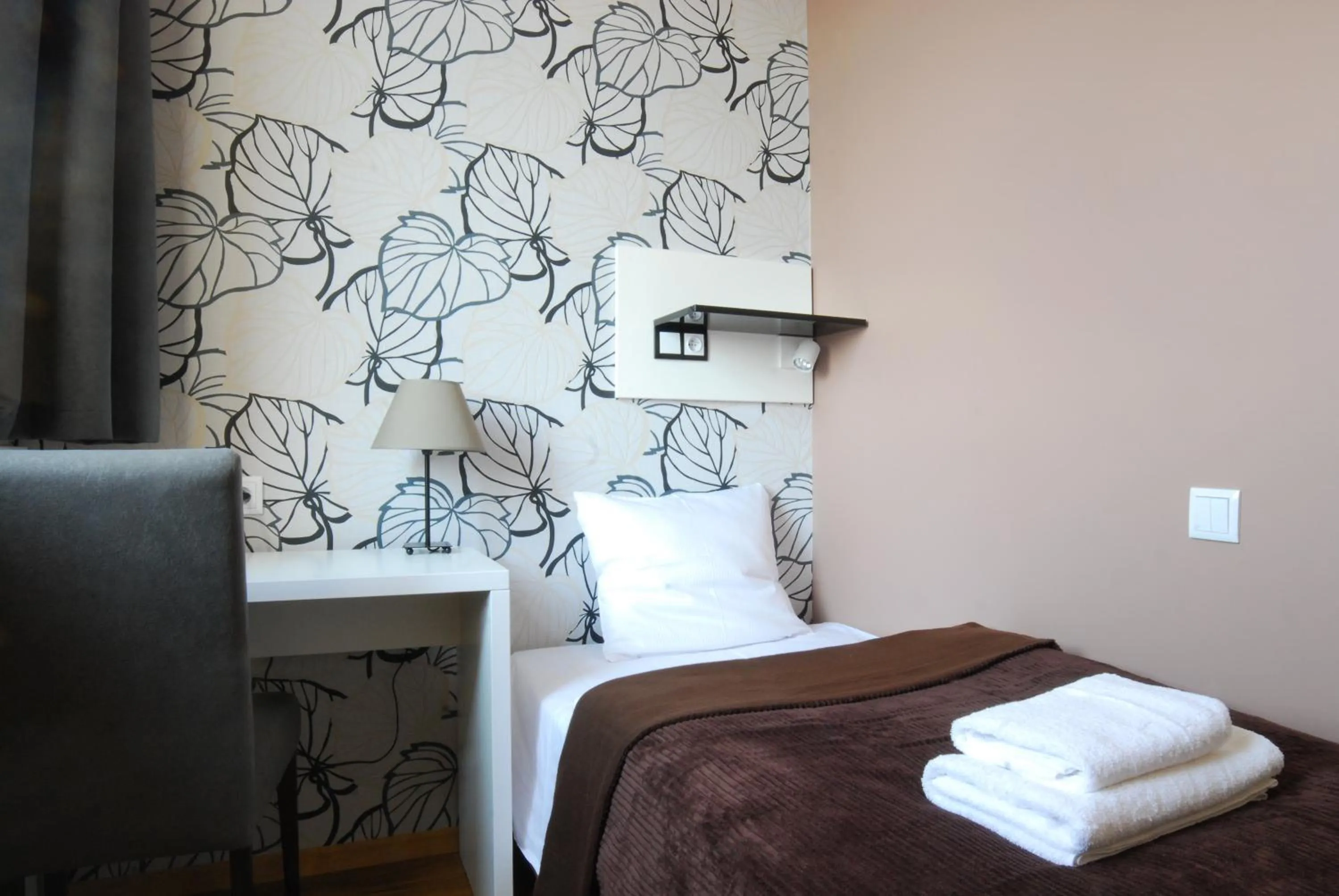 Photo of the whole room, Bed in Hotel Traffic Poznań Stare Miasto