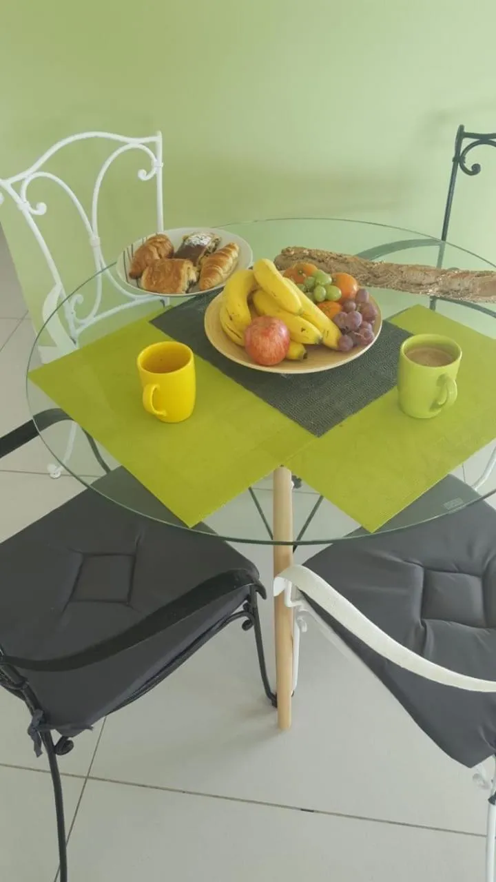 Breakfast in La Villa Soleil :)