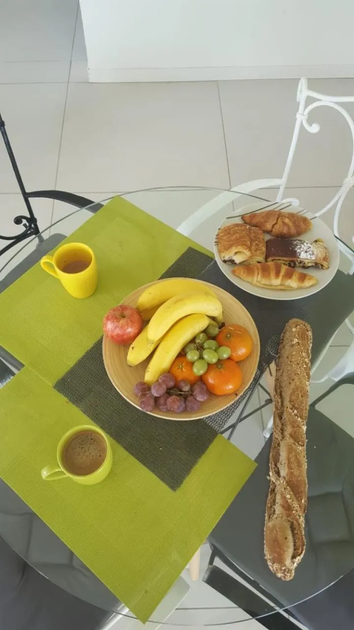 Breakfast in La Villa Soleil :)
