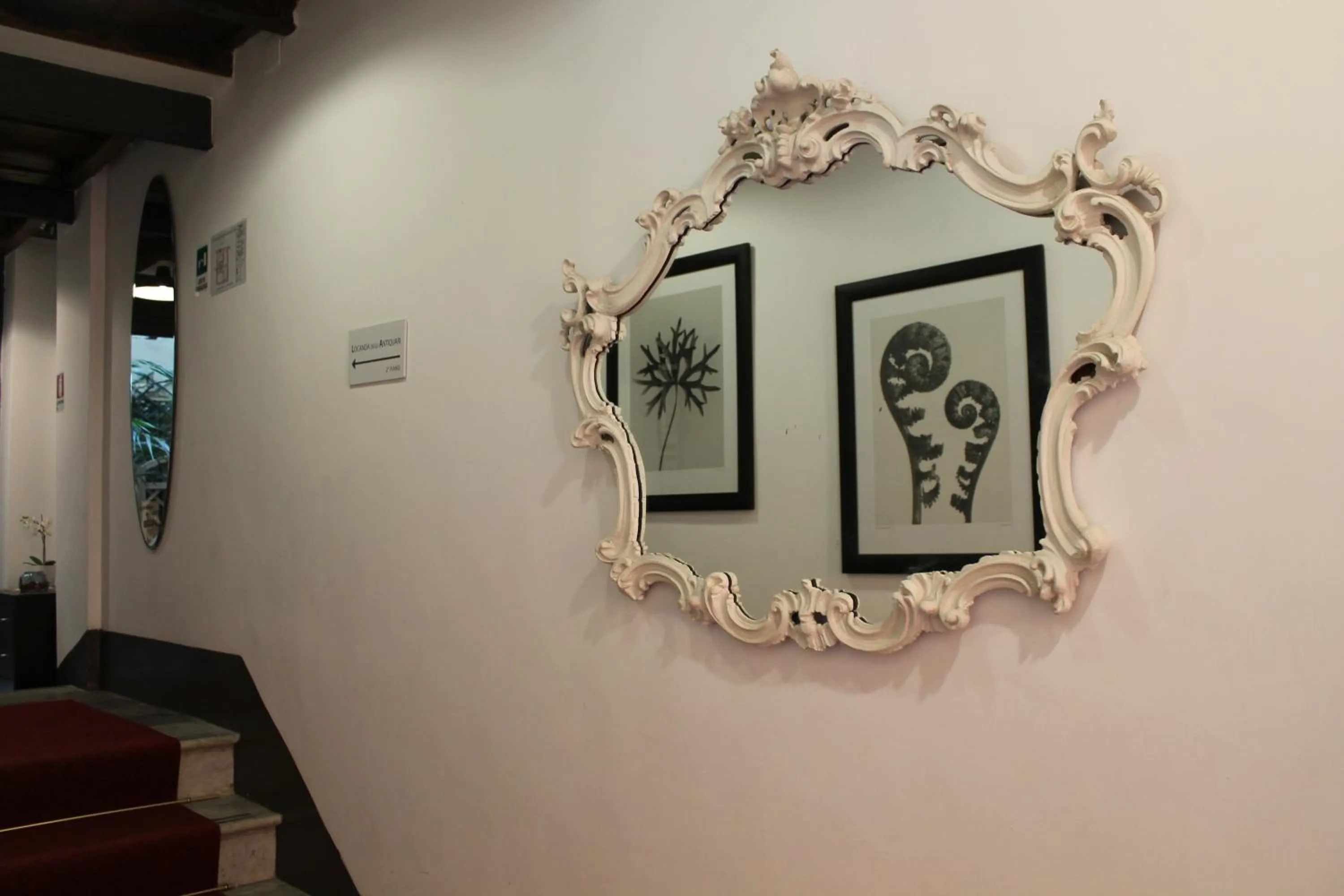 Lobby or reception in Relais Palazzo Taverna