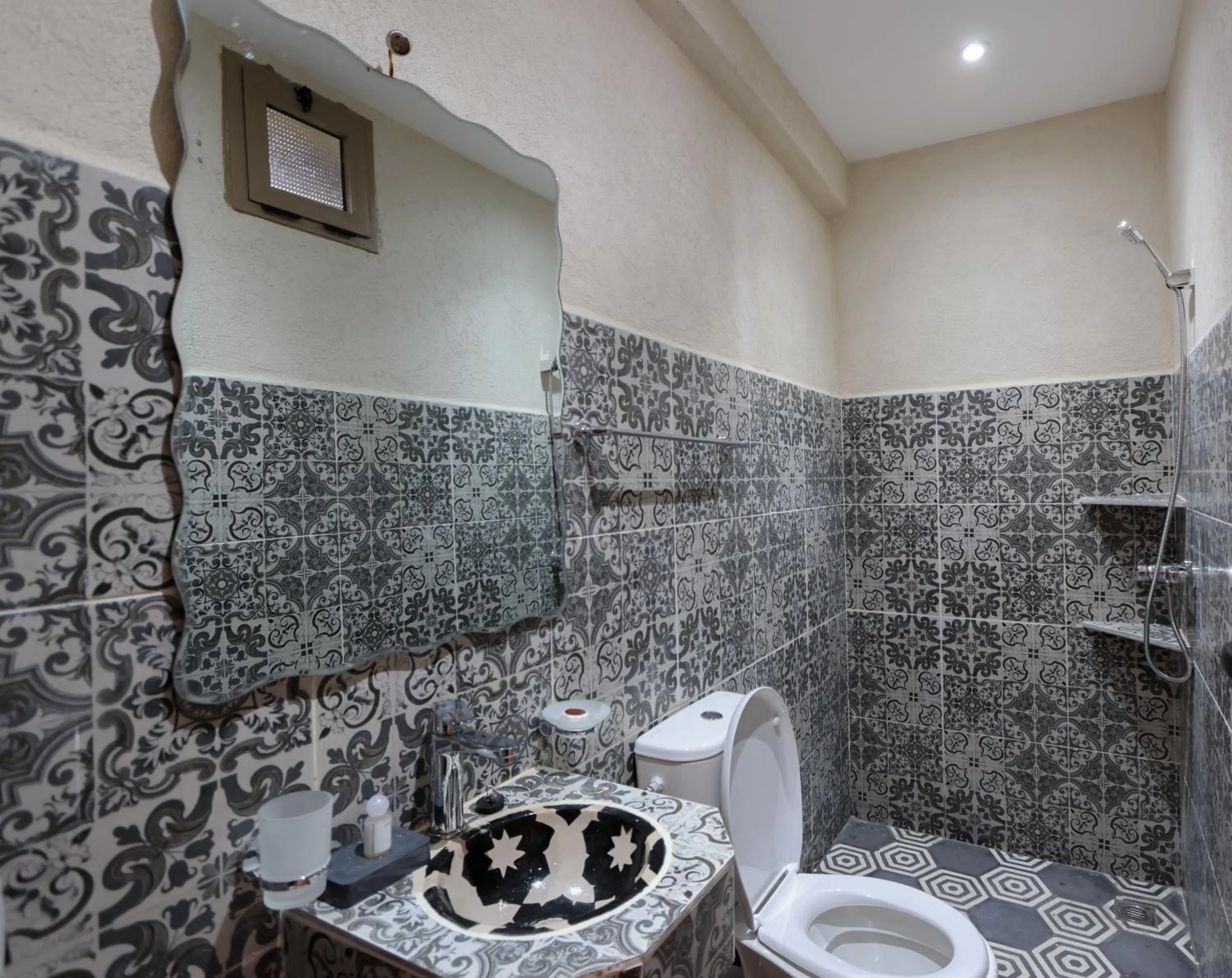 Tamatert Guest House