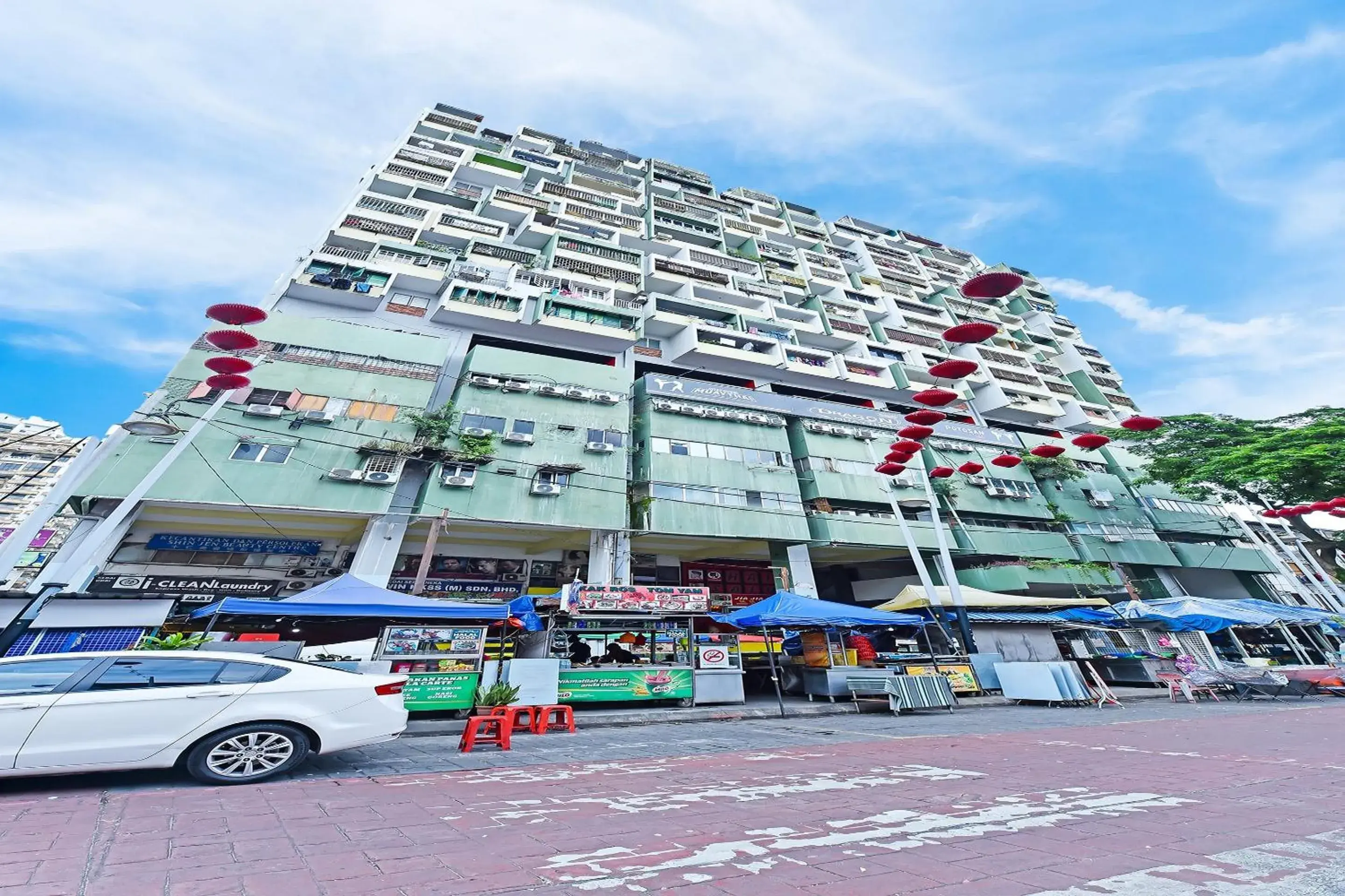 Facade/entrance in Hotel O Elwarda Klcity Facade/entrance in Hotel O Elwarda Klcity