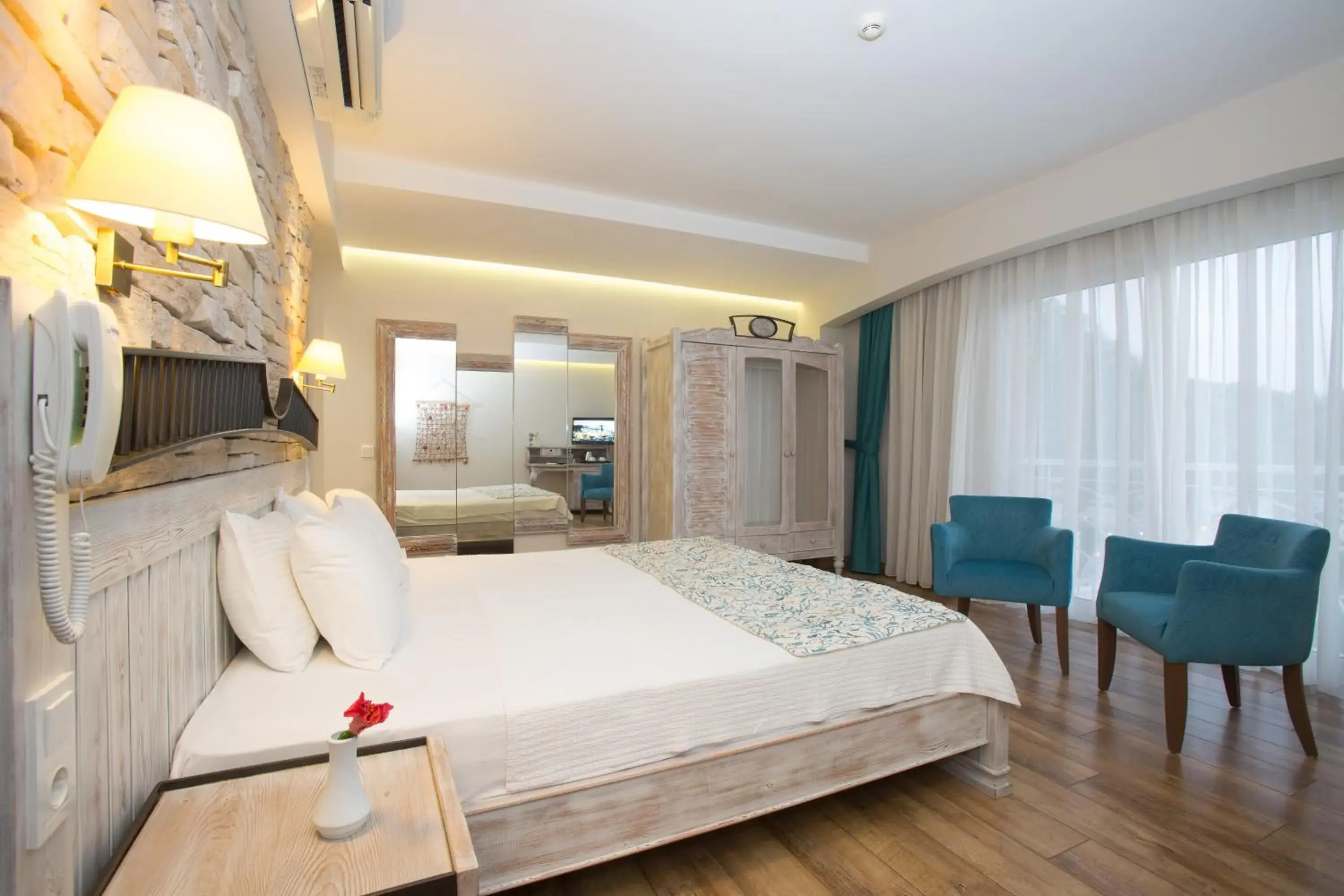 Spring, Bed in Dedeminn Marina Hotel Spring, Bed in Dedeminn Marina Hotel