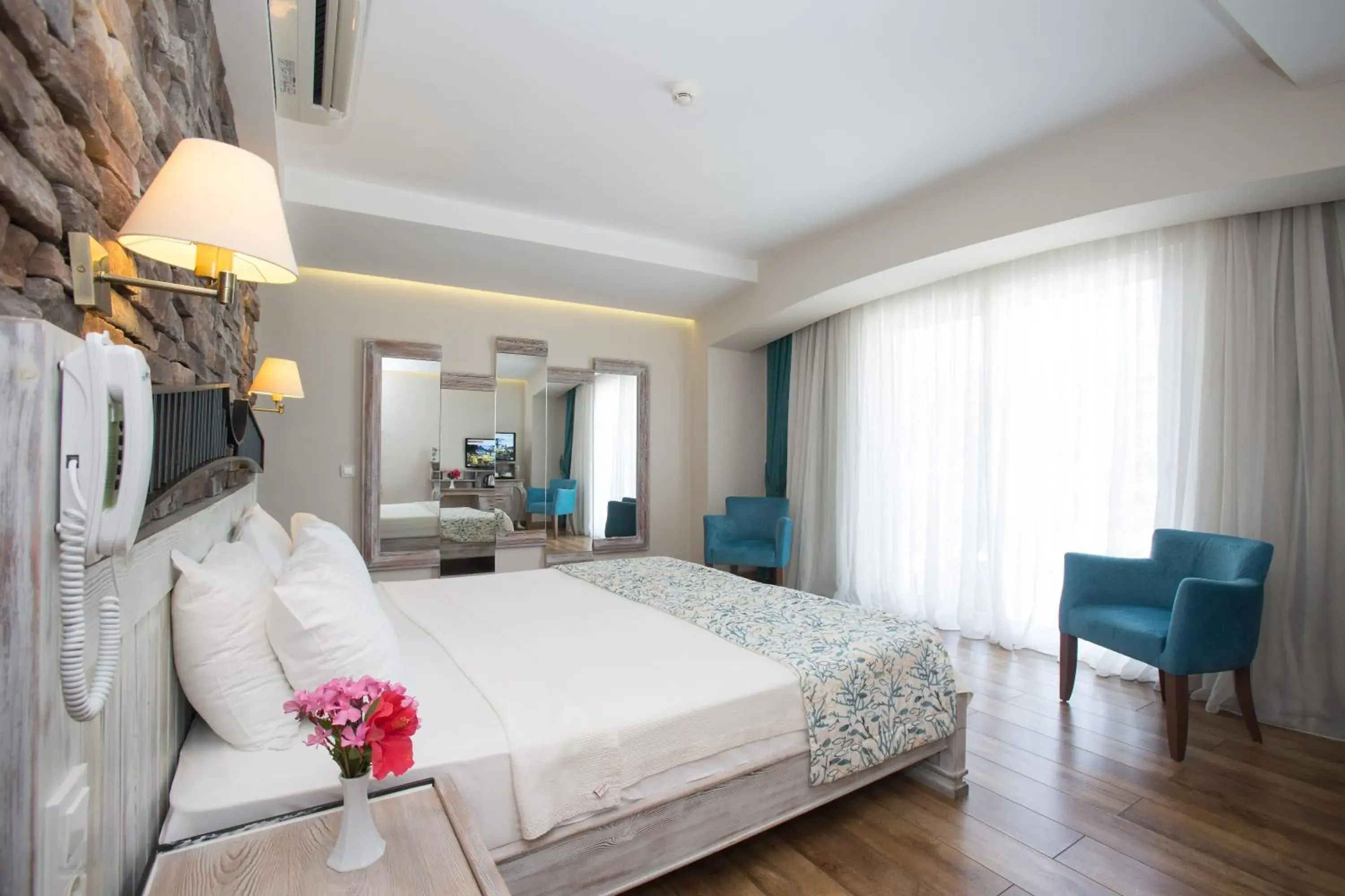 Spring, Bed in Dedeminn Marina Hotel Spring, Bed in Dedeminn Marina Hotel