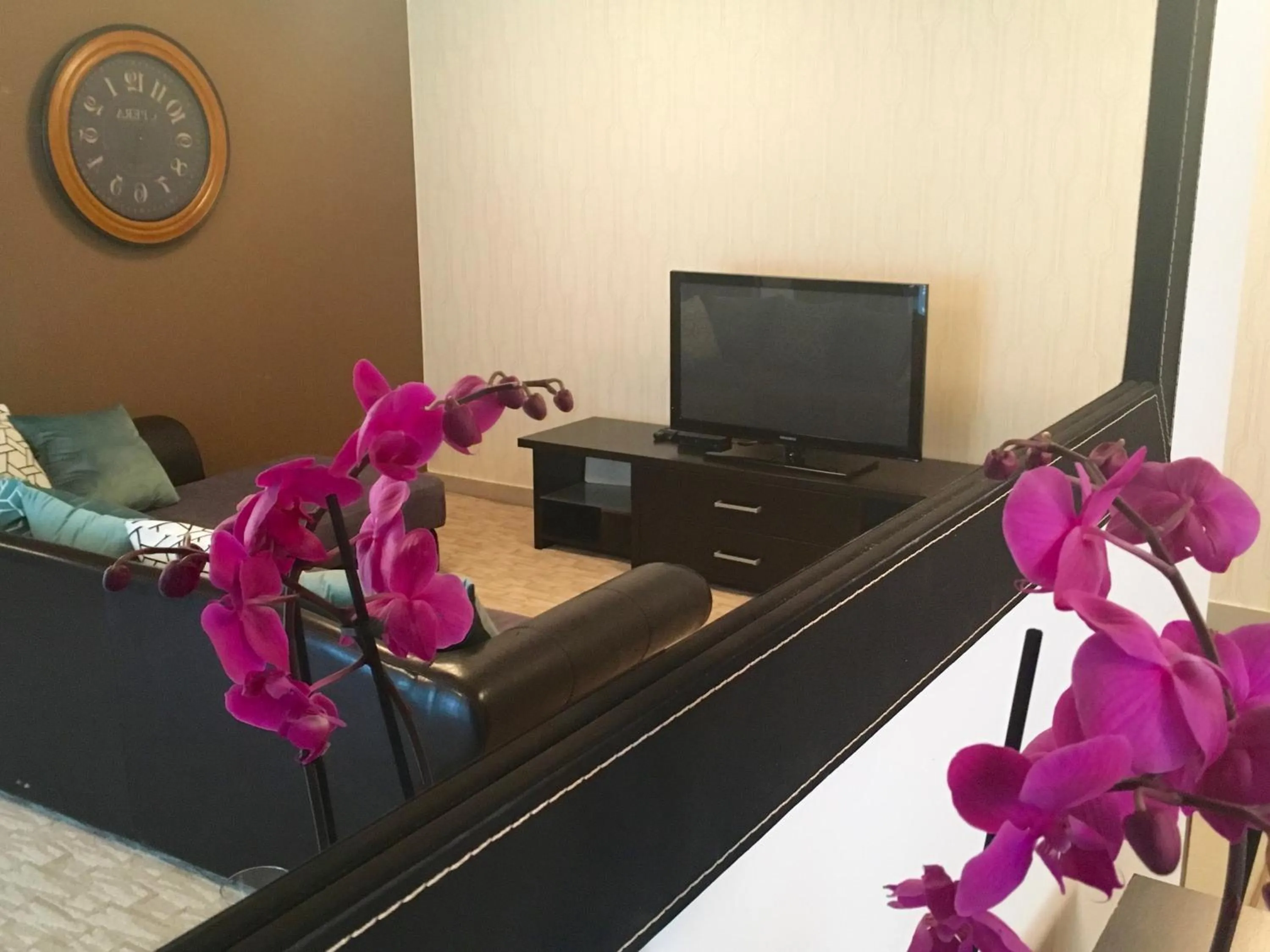 Living room in Elysium