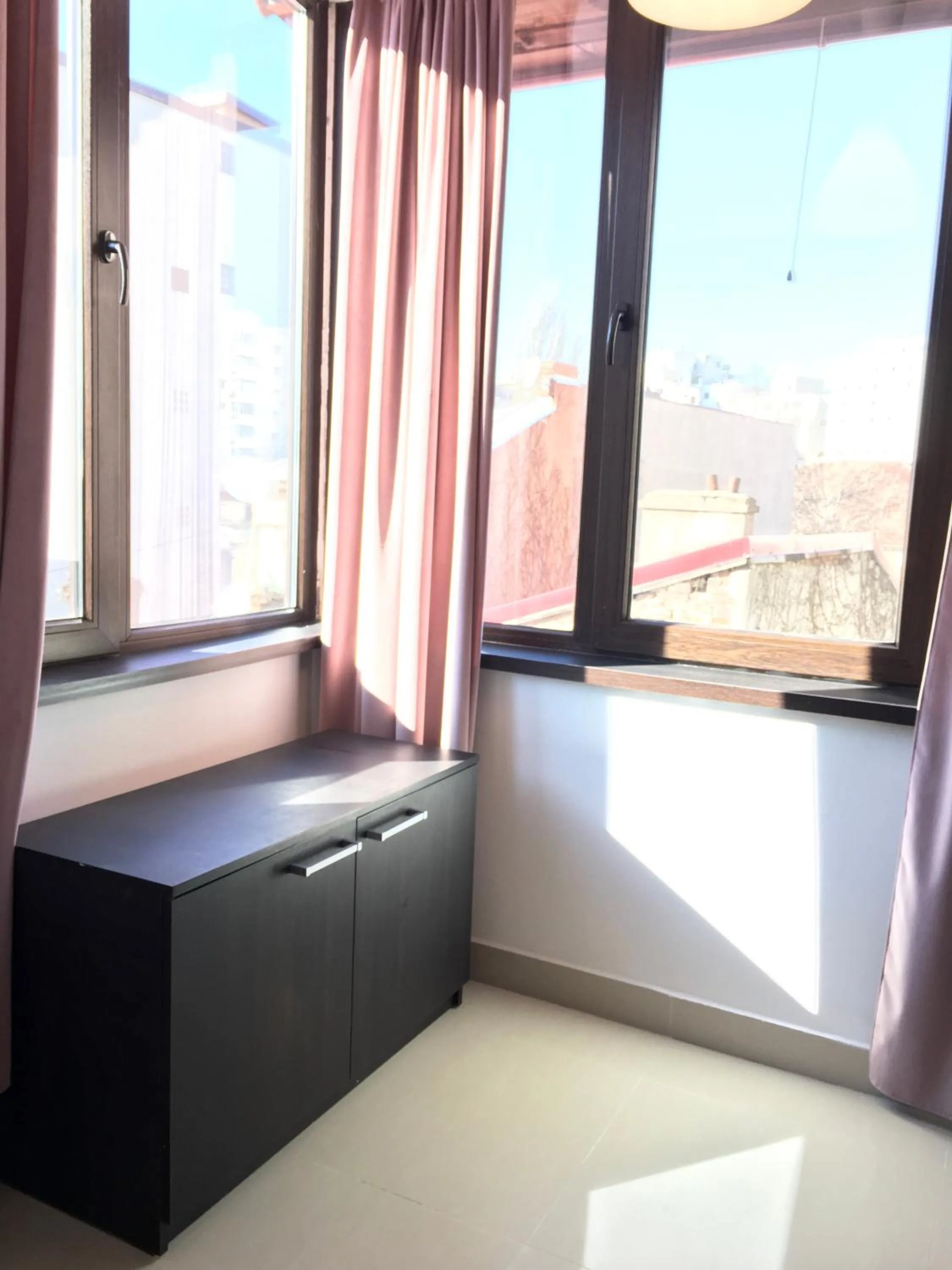 City view, Bed in Elysium