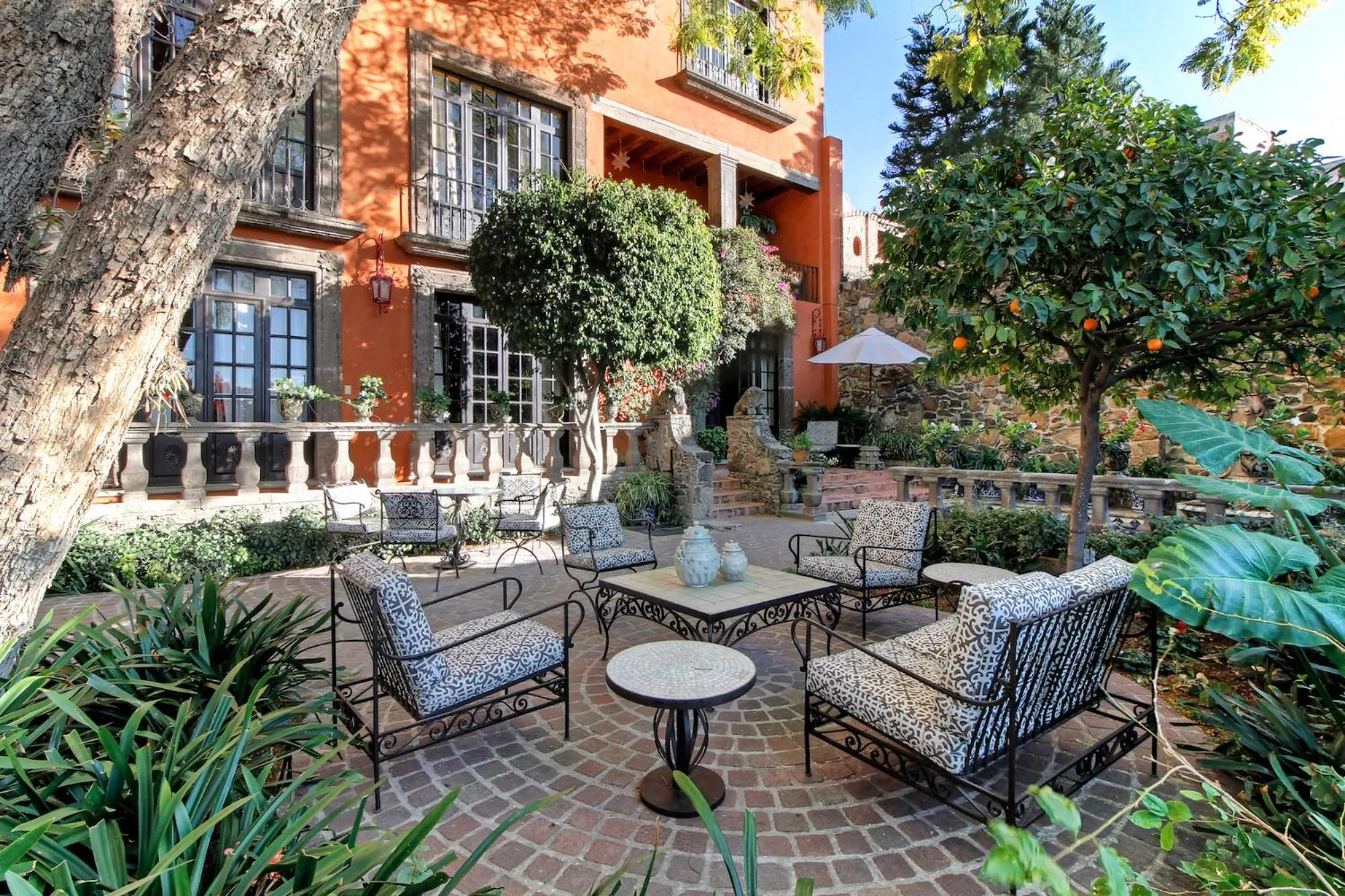 Patio in Casa Schuck Boutique Hotel