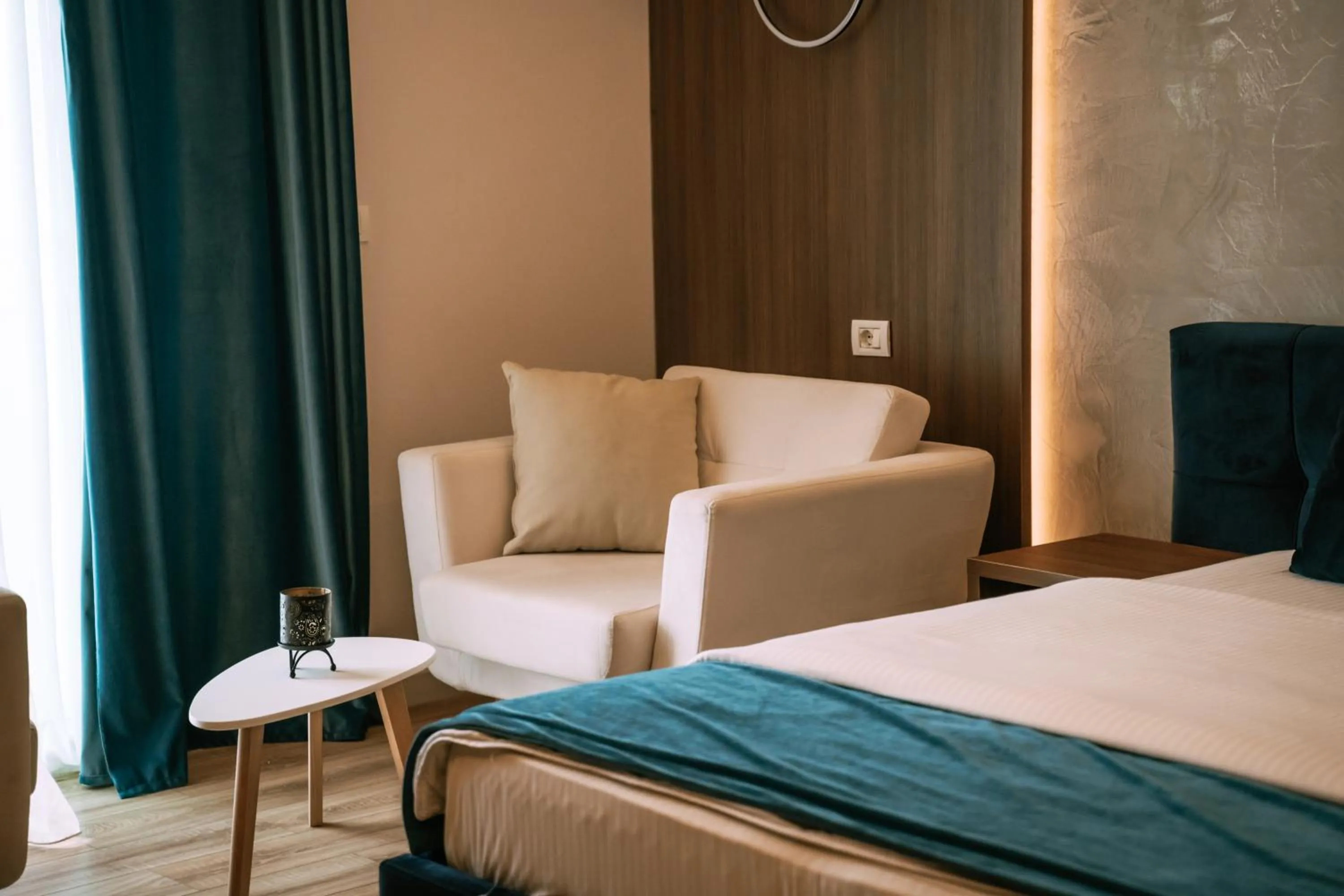 Seating area, Bed in Albanian Star Hotel