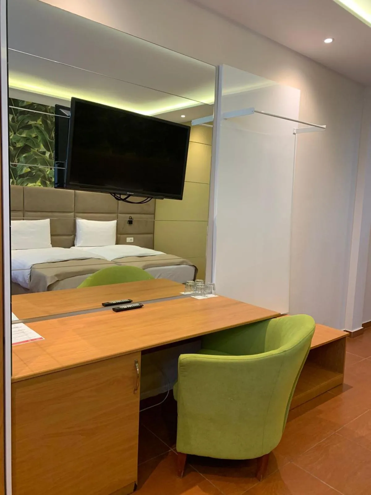 TV and multimedia in Albanian Star Hotel