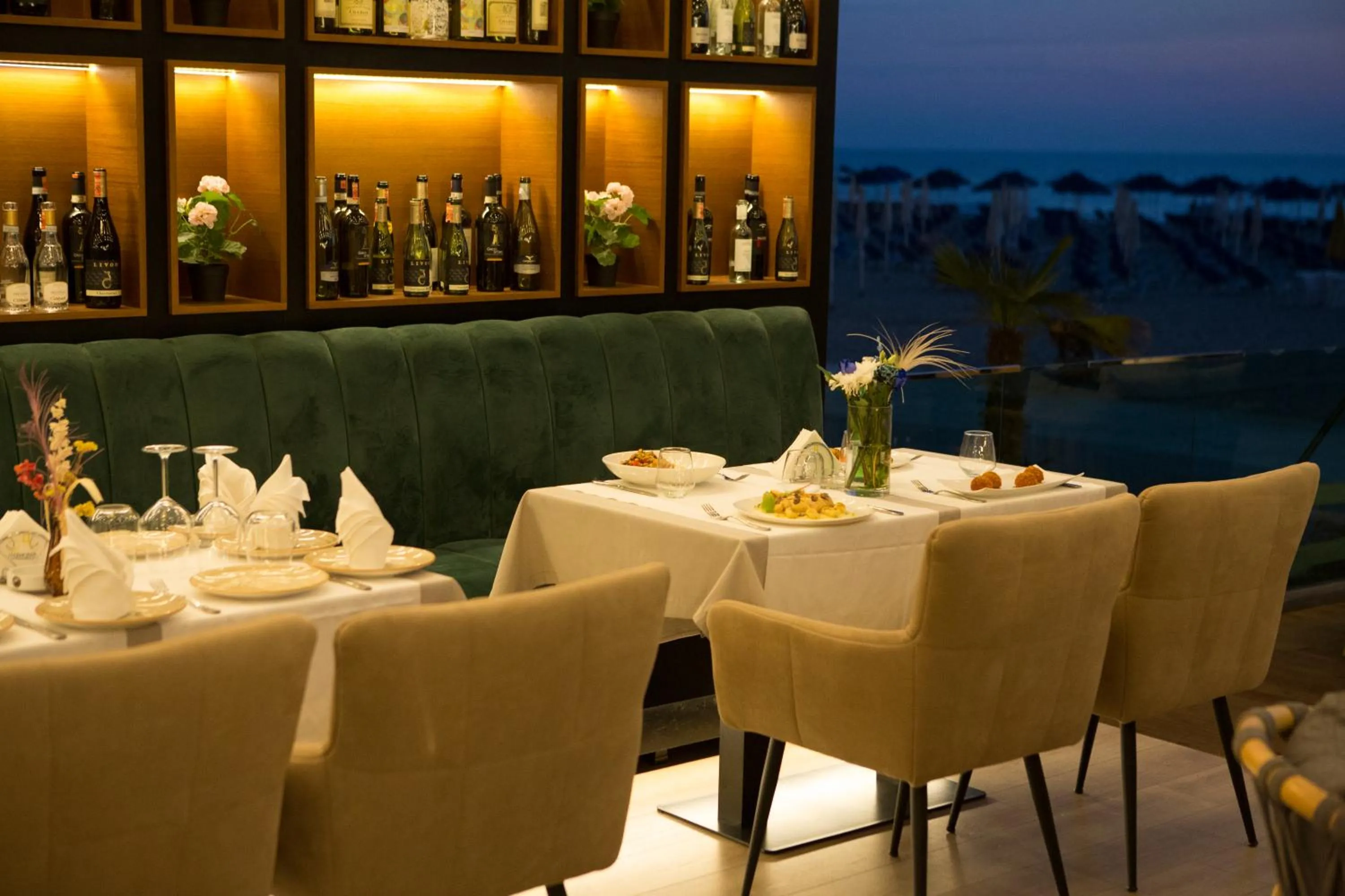 Restaurant/places to eat in Albanian Star Hotel
