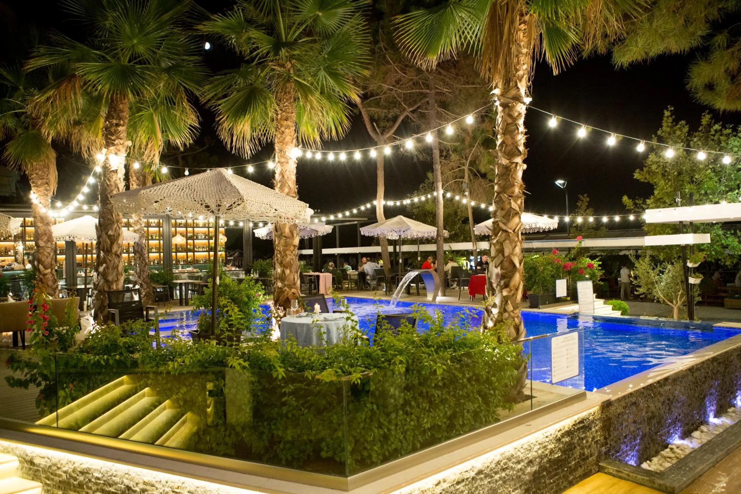 Restaurant/places to eat in Albanian Star Hotel