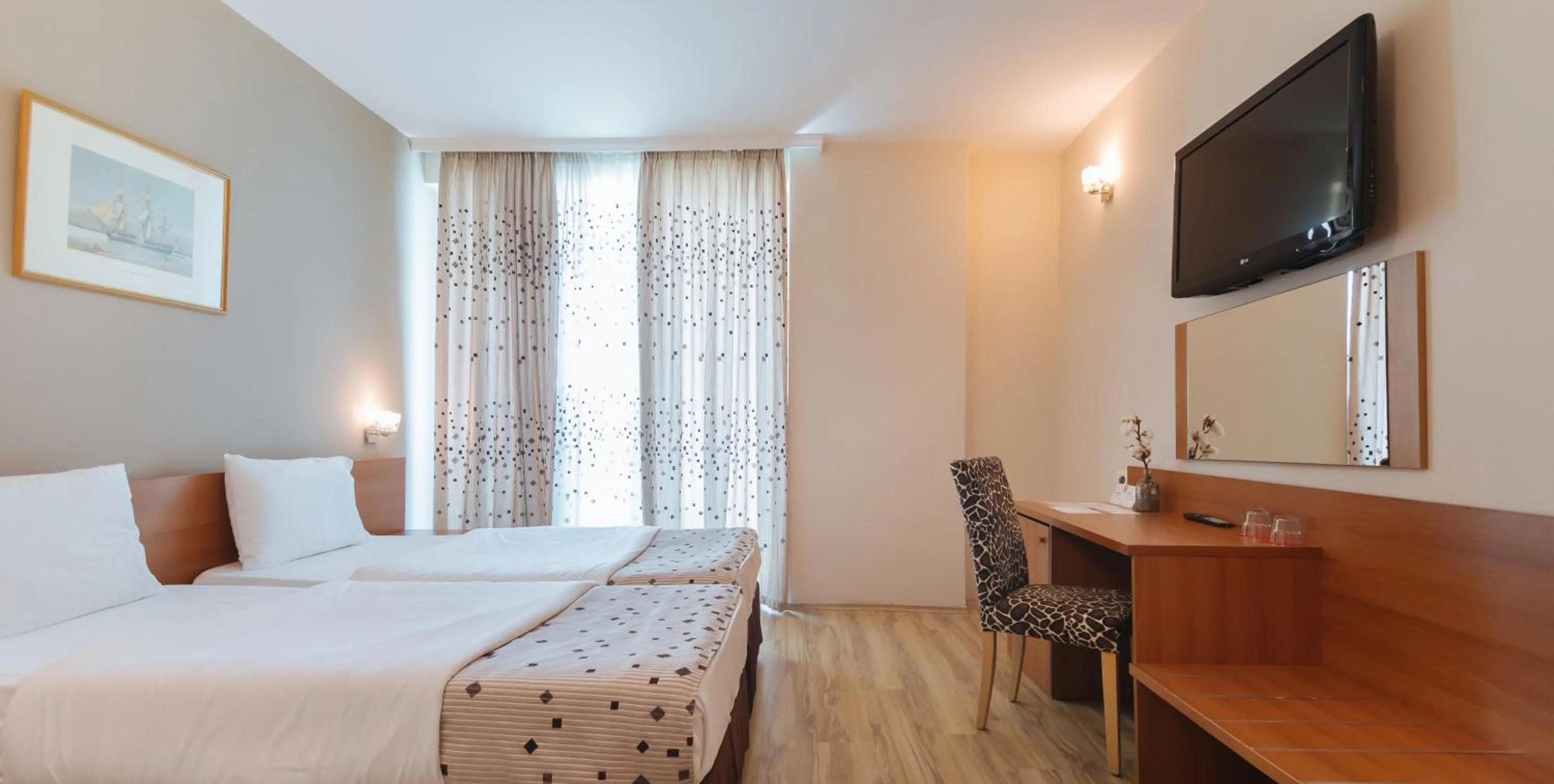 Photo of the whole room, Bed in Albanian Star Hotel