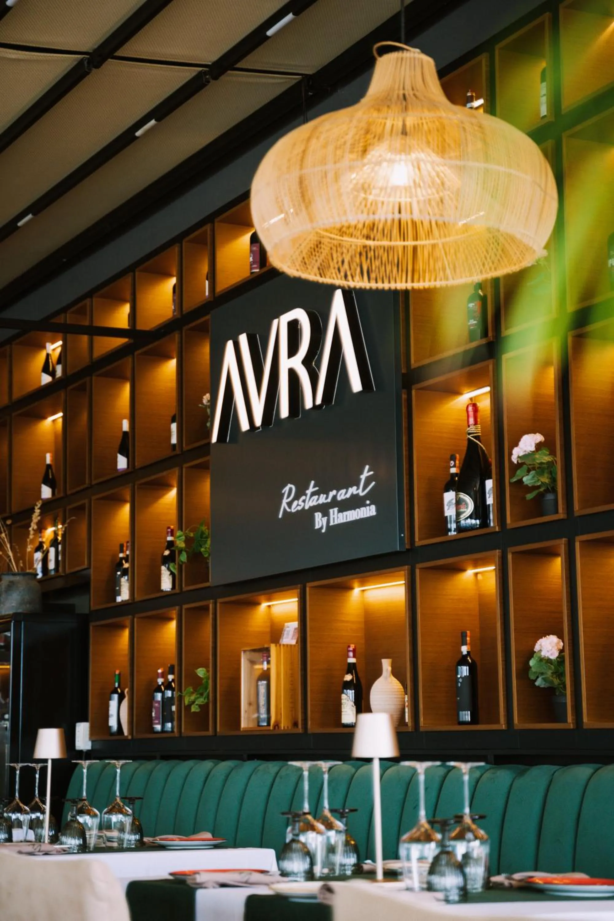 Restaurant/places to eat in Albanian Star Hotel