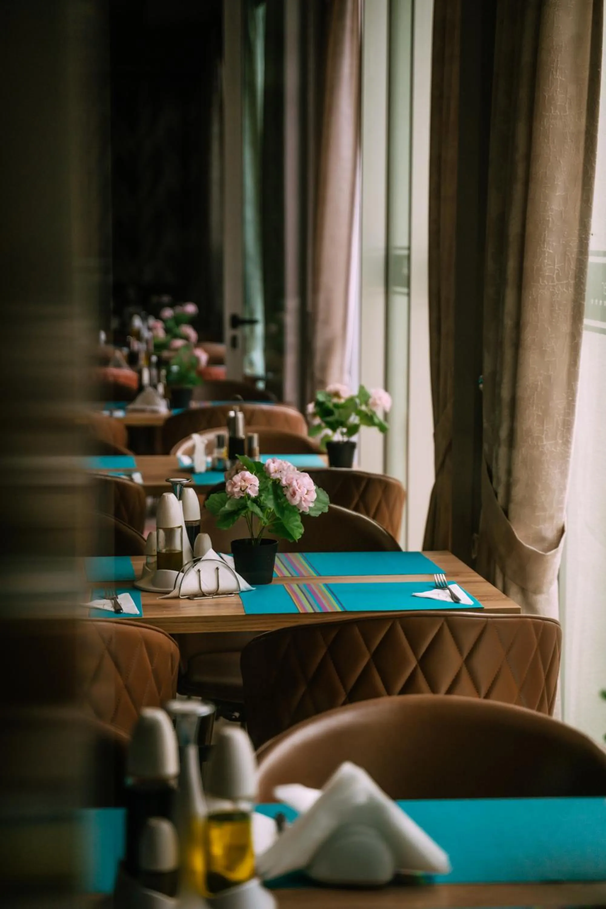 Restaurant/places to eat in Albanian Star Hotel