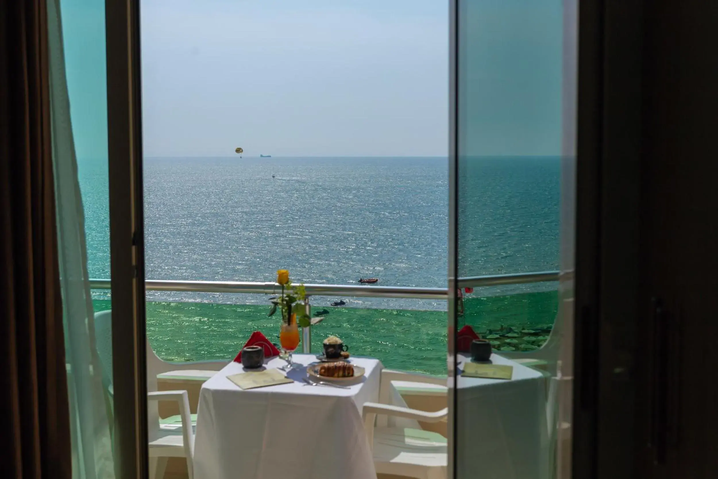 Standard Double or Twin Room with Sea View in Albanian Star Hotel Standard Double or Twin Room with Sea View in Albanian Star Hotel