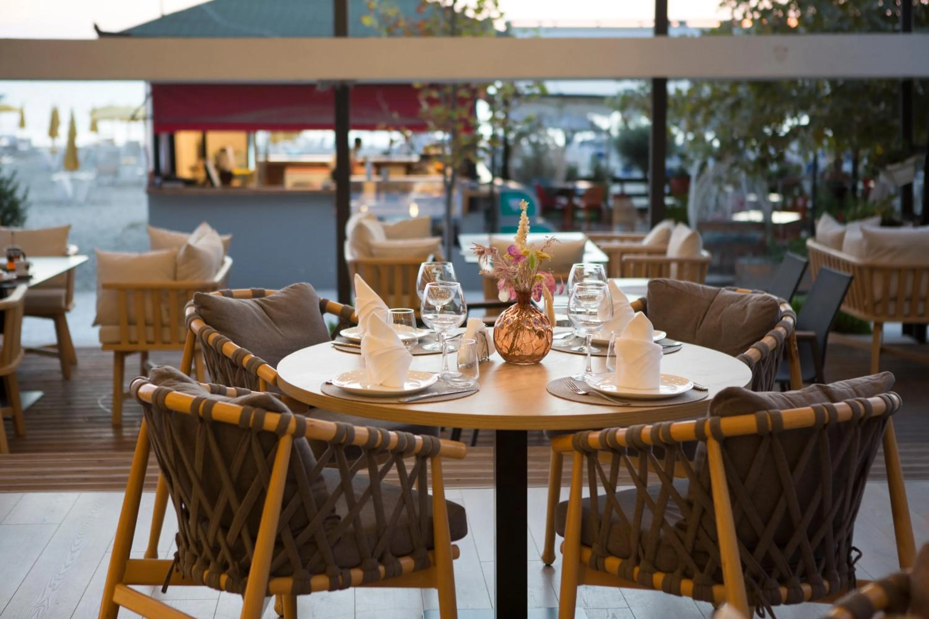 Restaurant/places to eat in Albanian Star Hotel
