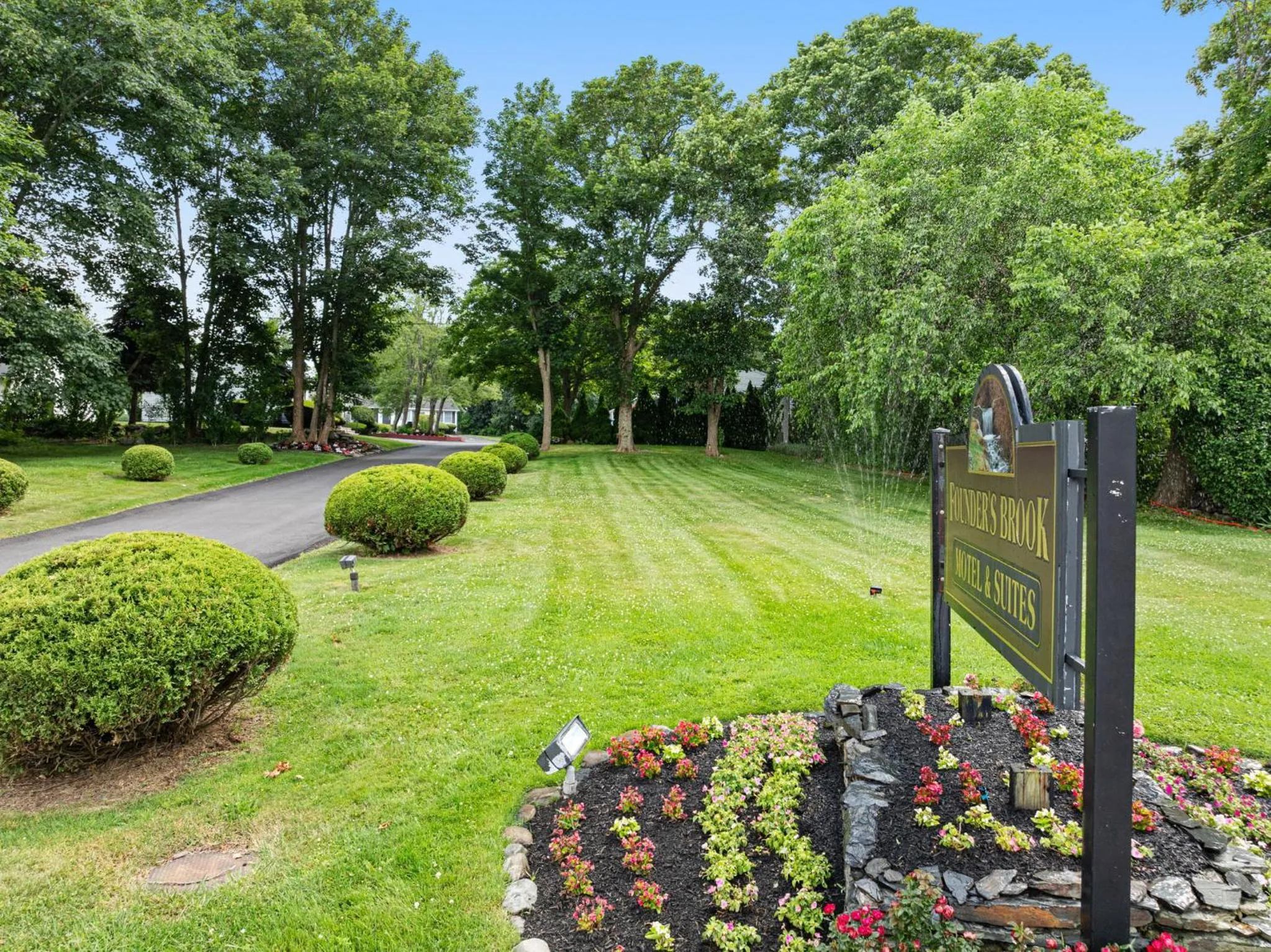 Facade/entrance in Founder's Brook Motel and Suites