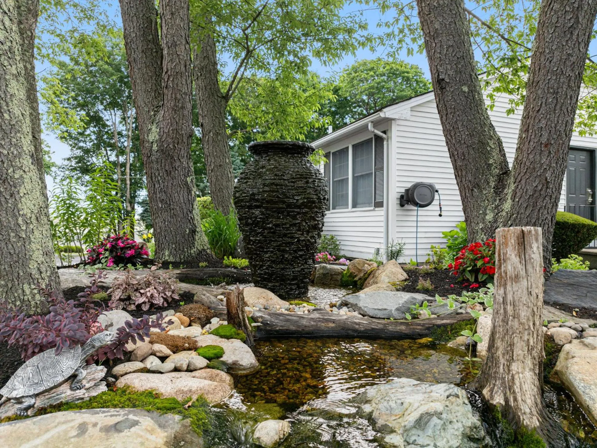Garden in Founder's Brook Motel and Suites