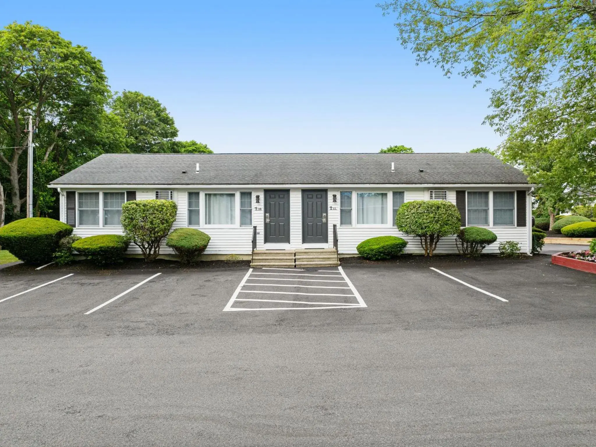 Property building in Founder's Brook Motel and Suites Property building in Founder's Brook Motel and Suites