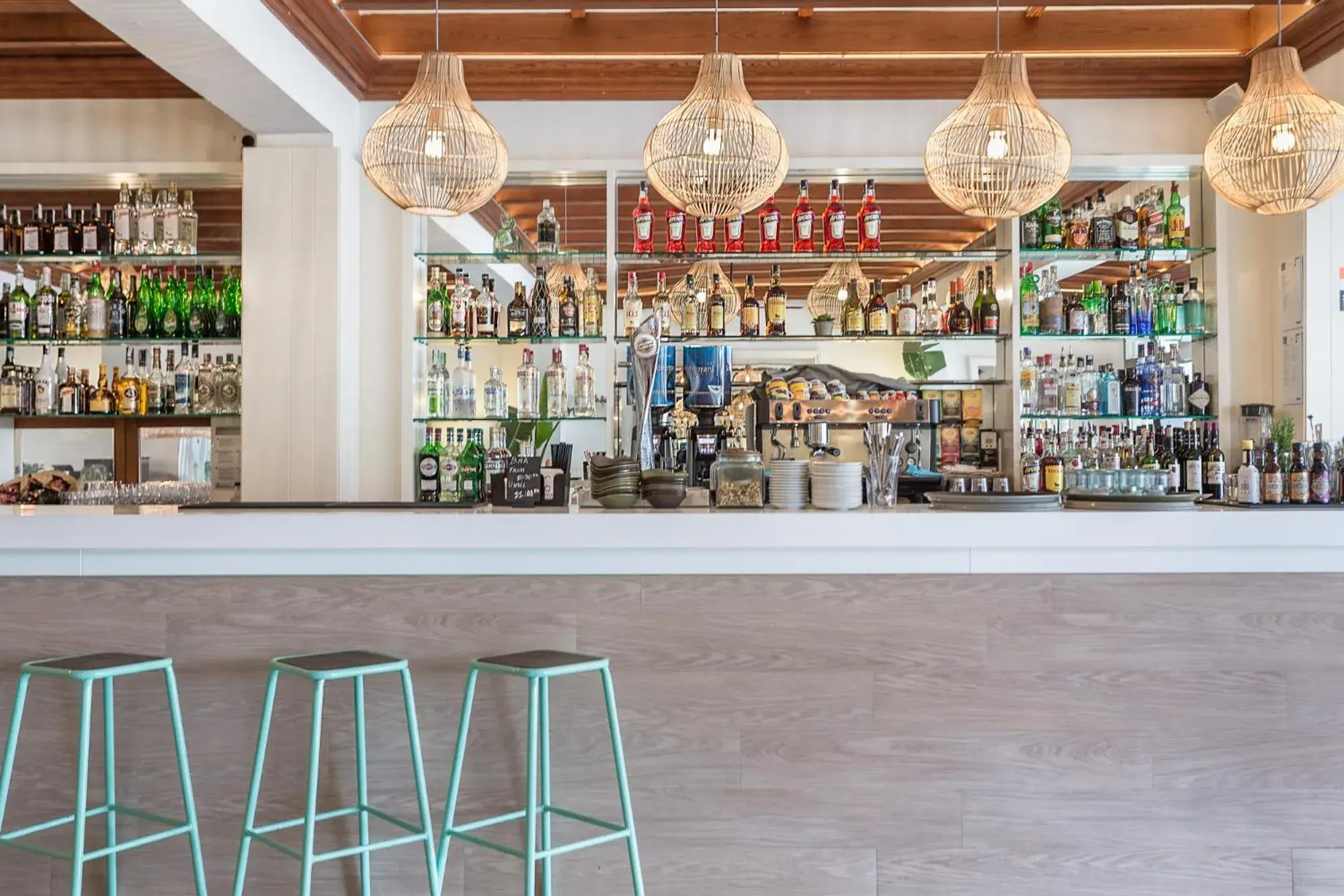 Lounge or bar in FERGUS Style Soller Beach Lounge or bar in FERGUS Style Soller Beach