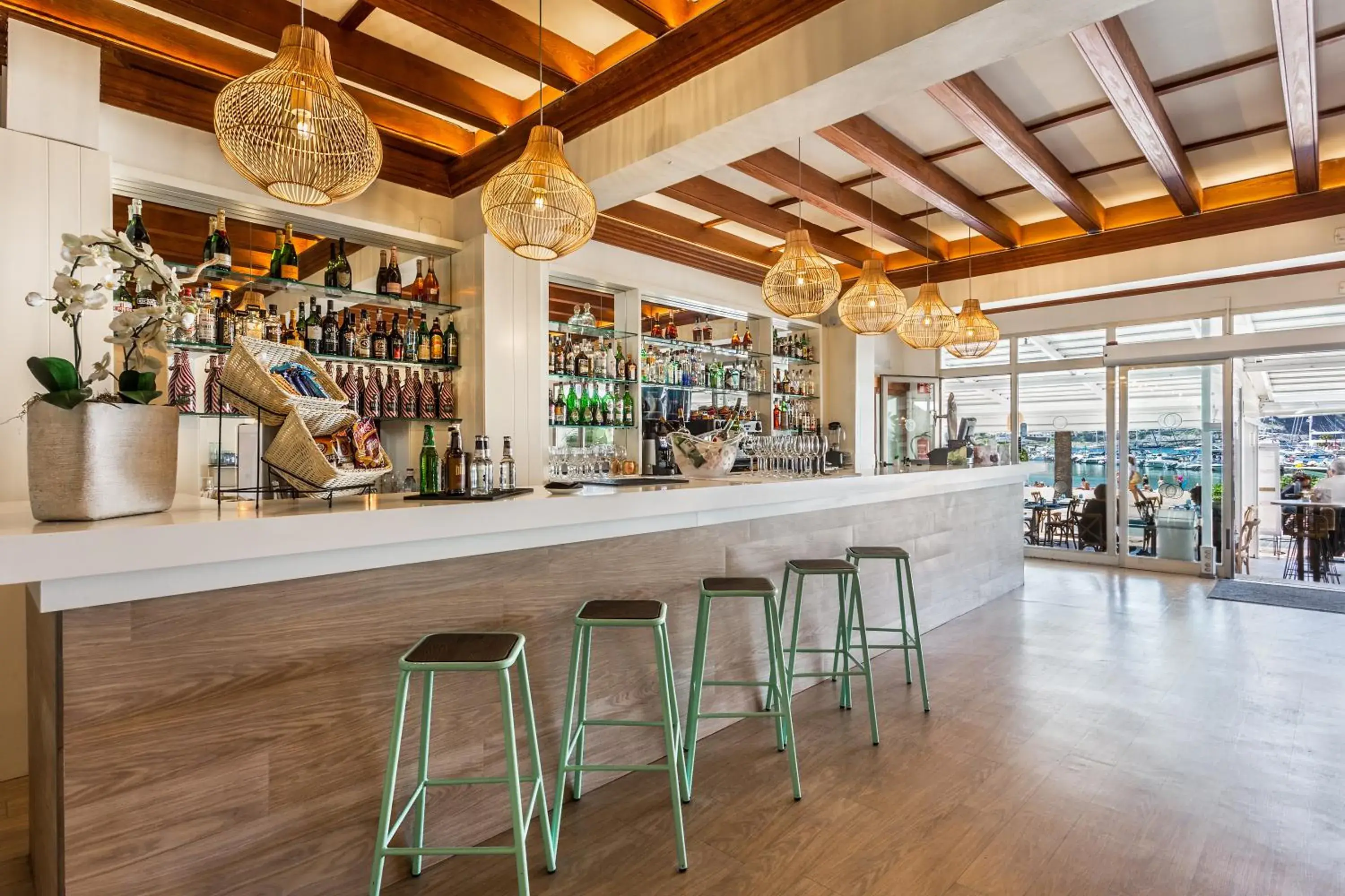 Lounge or bar in FERGUS Style Soller Beach Lounge or bar in FERGUS Style Soller Beach