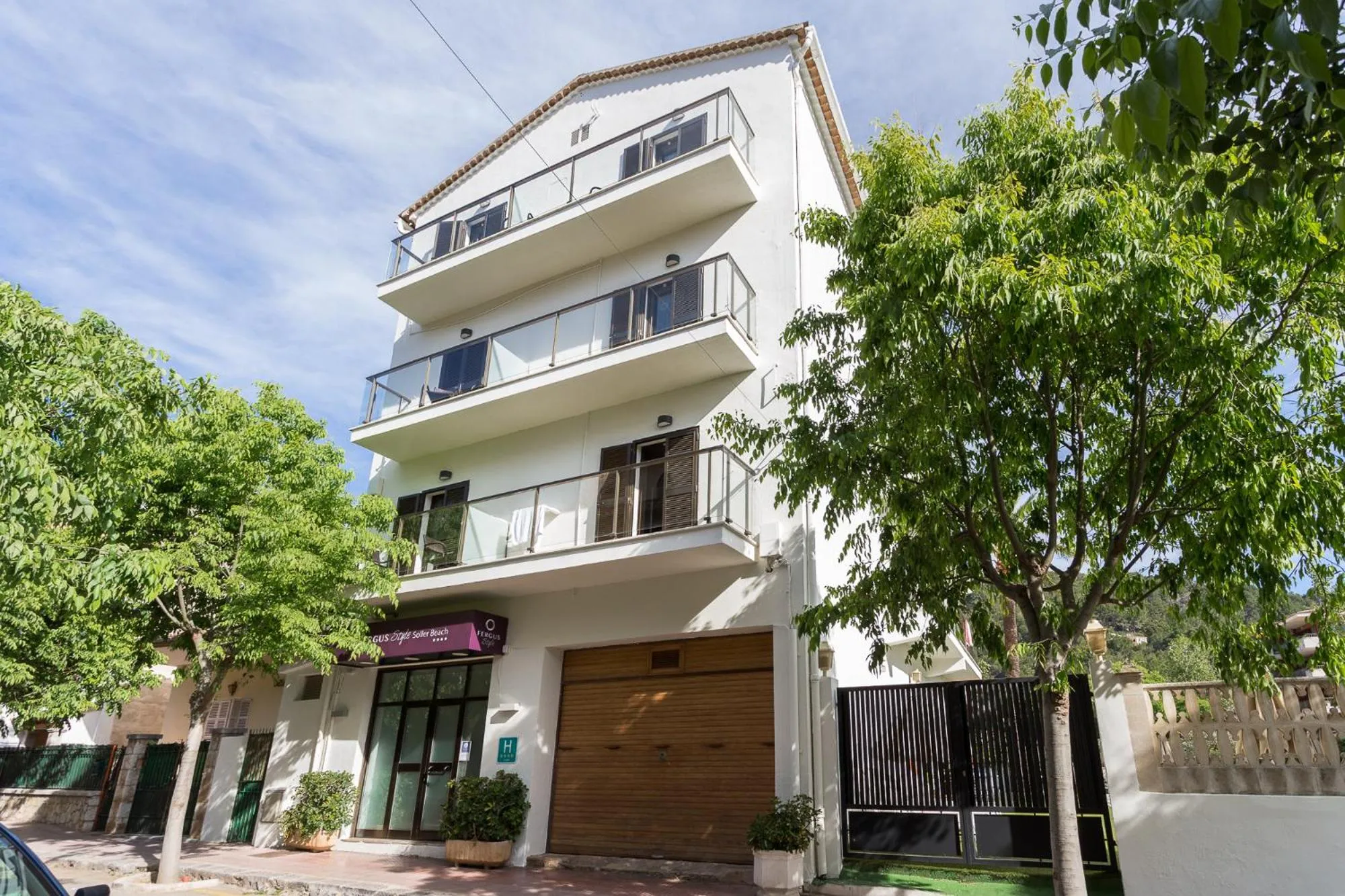 Property building in FERGUS Style Soller Beach