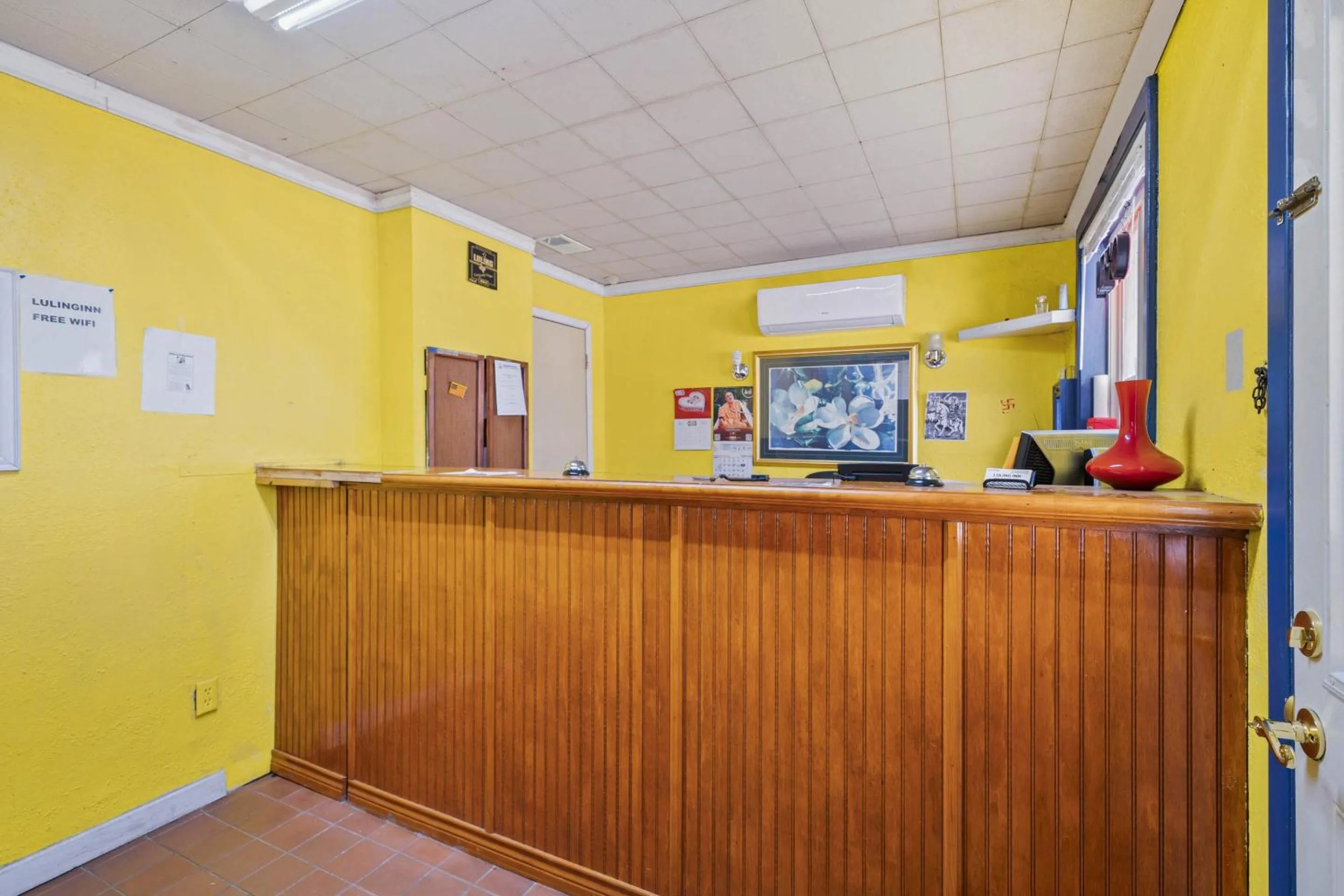 Lobby or reception in OYO Hotel Luling TX Downtown I-10/US-90