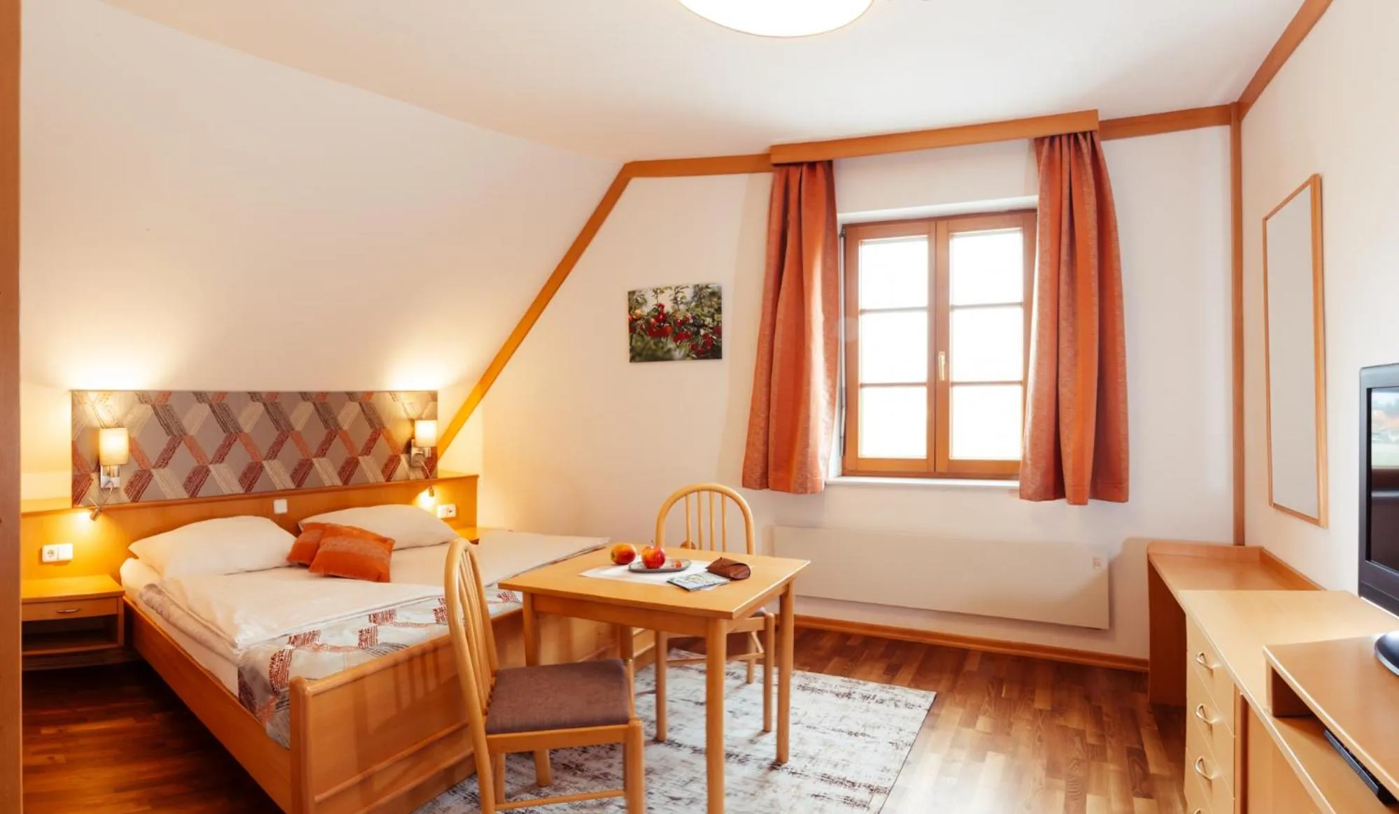 Photo of the whole room, Bed in Gästehaus Krappel