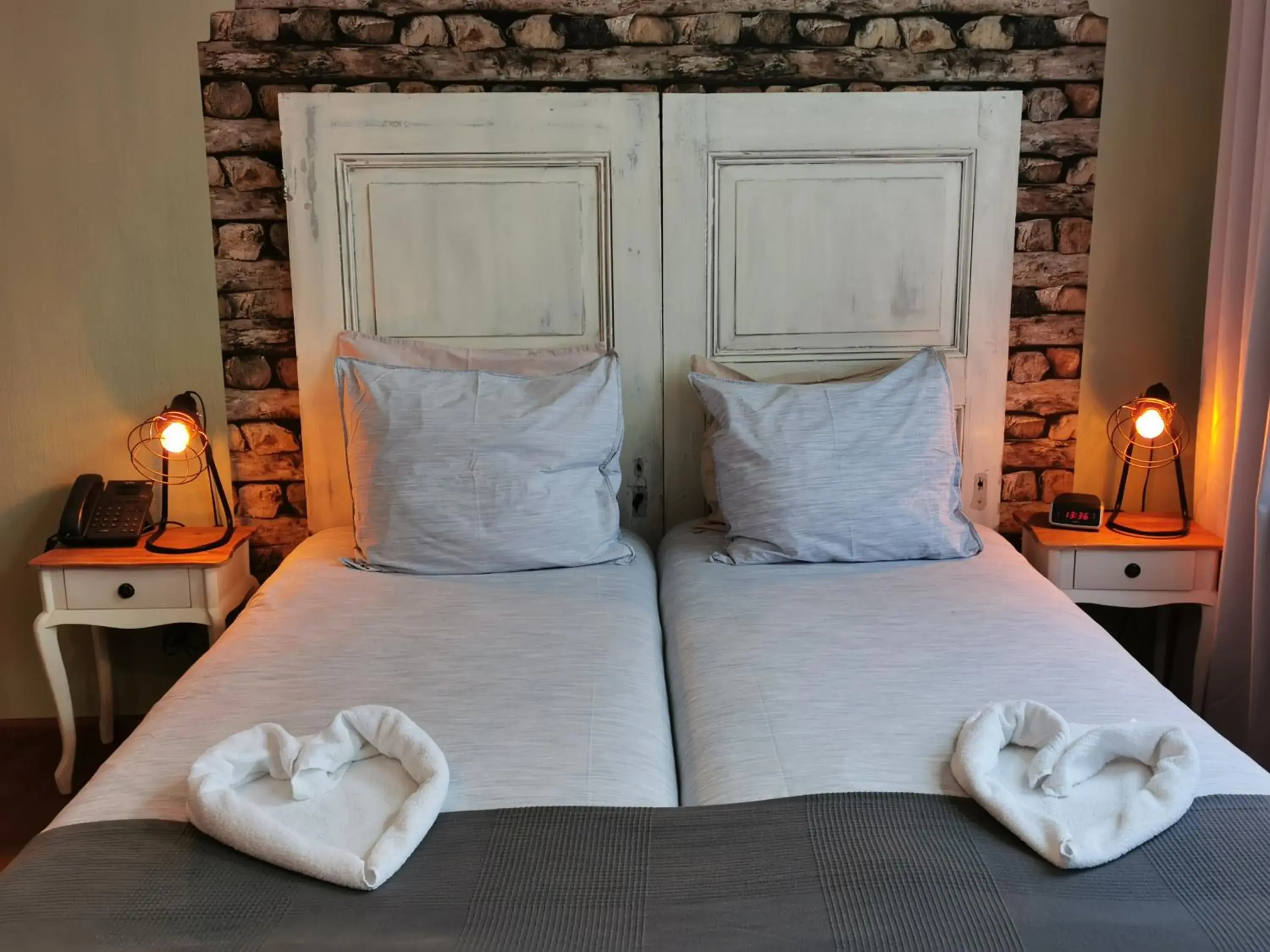 Economy Twin Room in Hotel Heere Economy Twin Room in Hotel Heere