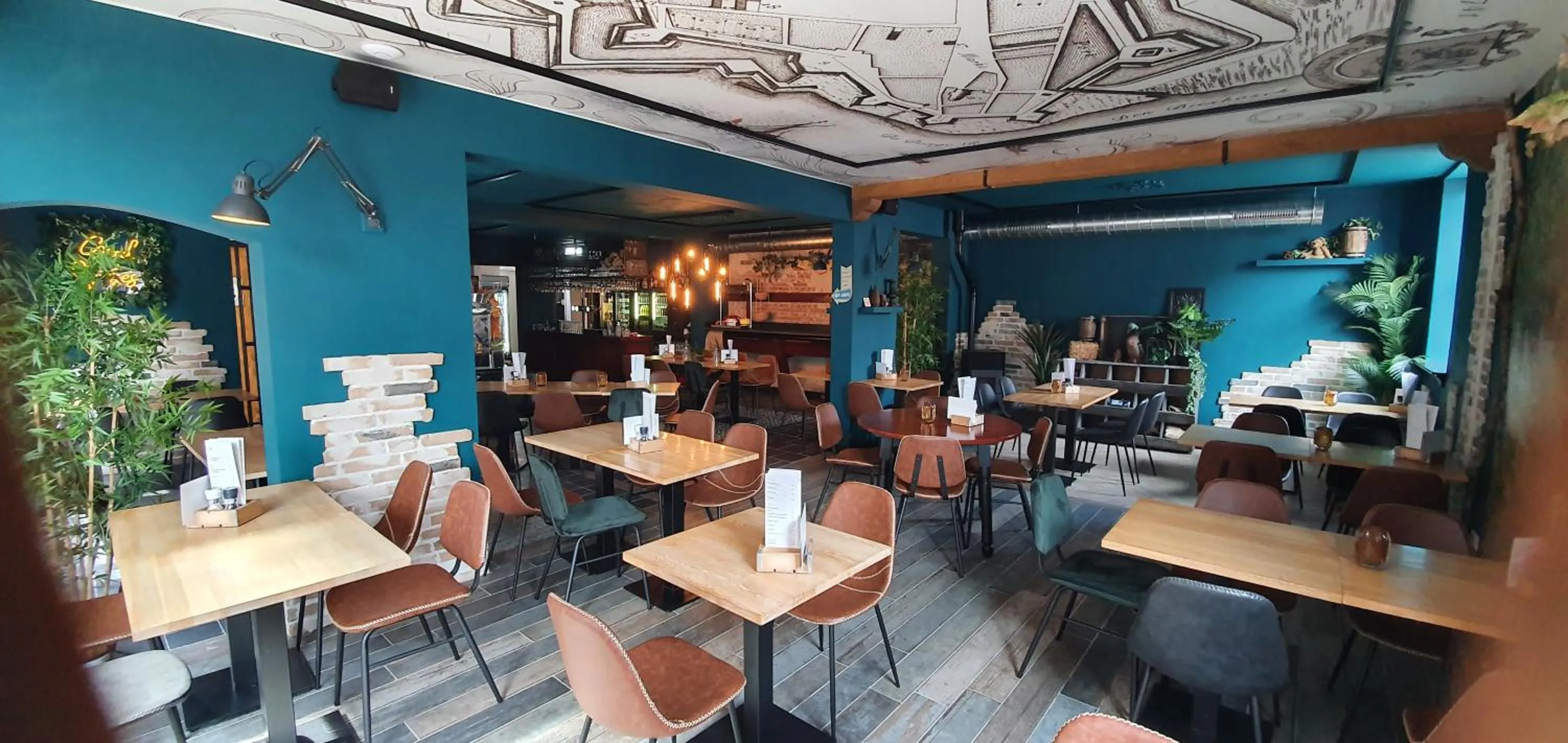 Restaurant/places to eat in Hotel Heere