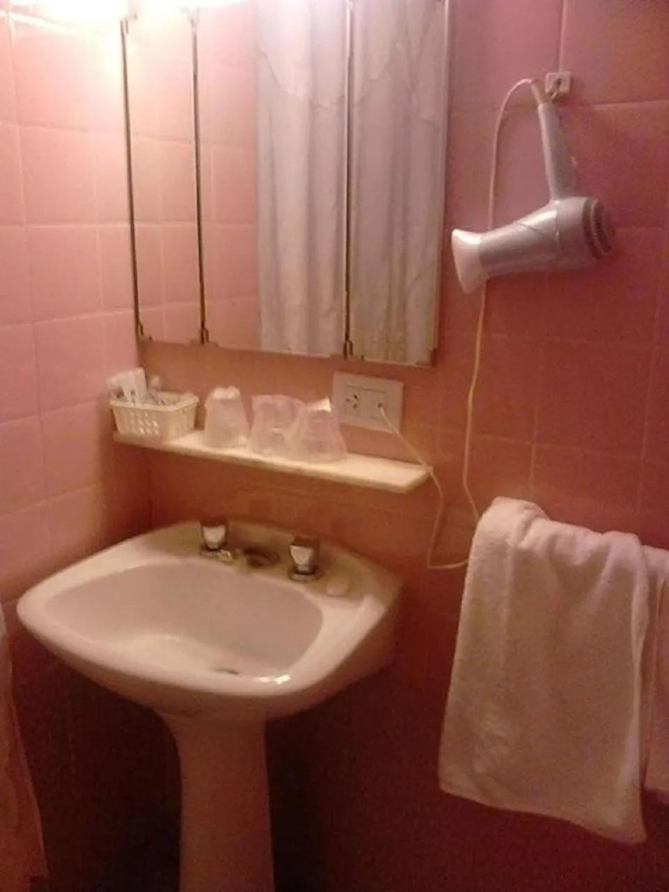 Bathroom in Ariston Hotel