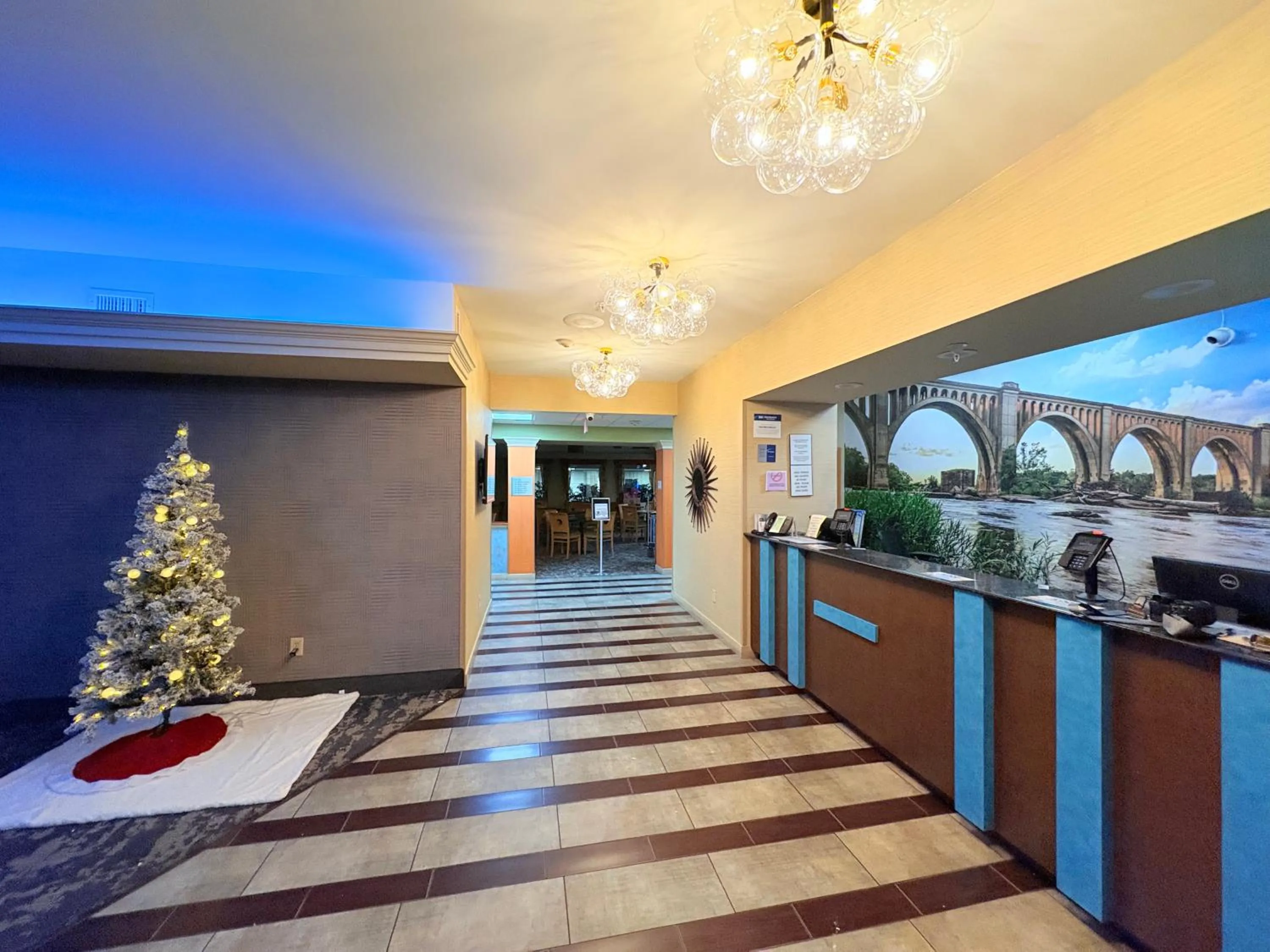 Lobby or reception in Best Western Plus Glen Allen Inn