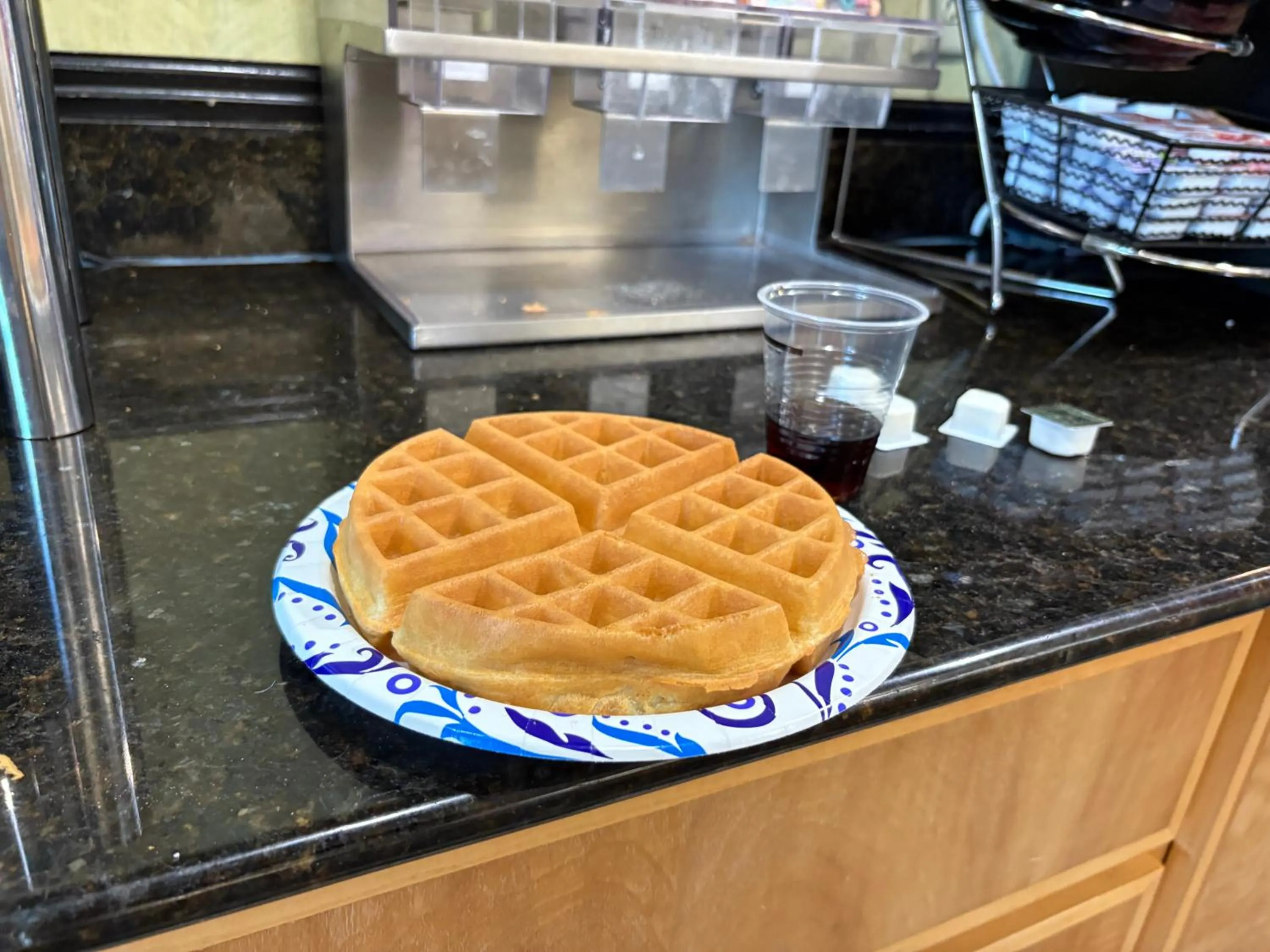 Breakfast in Best Western Plus Glen Allen Inn