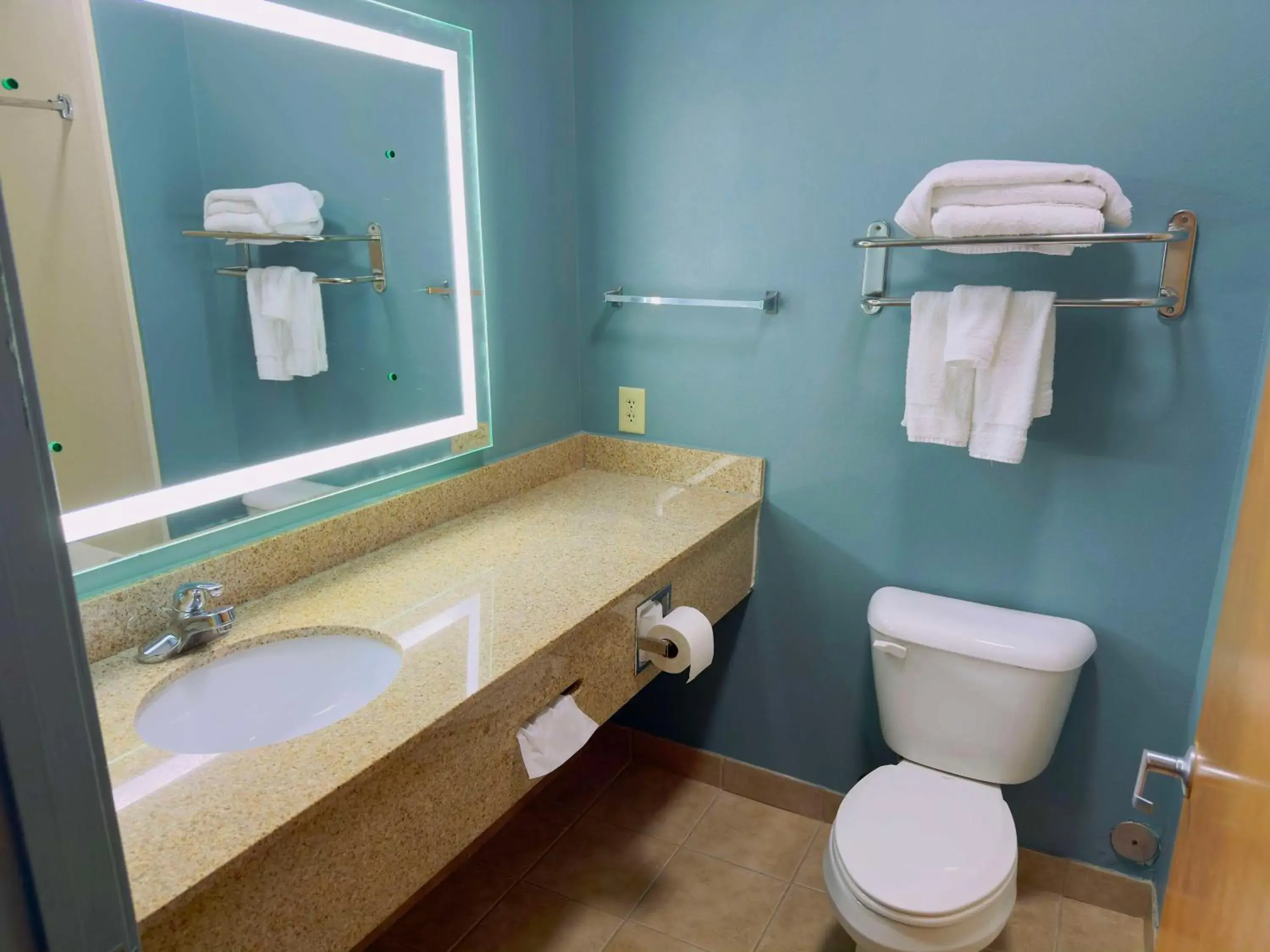 Bathroom in Best Western Plus Glen Allen Inn Bathroom in Best Western Plus Glen Allen Inn
